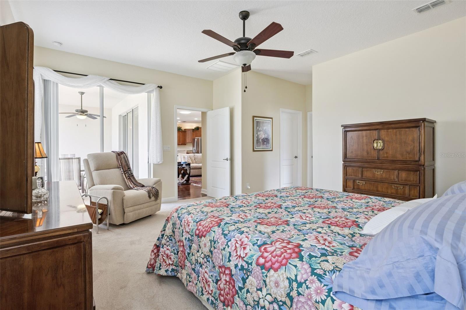 Image 20 of 47 For 2892 Sandy Cay Street