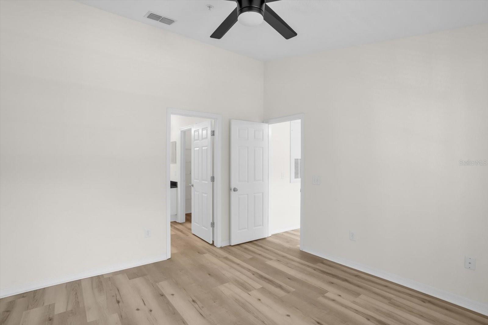 Image 16 of 28 For 845 Grand Regency Point 203