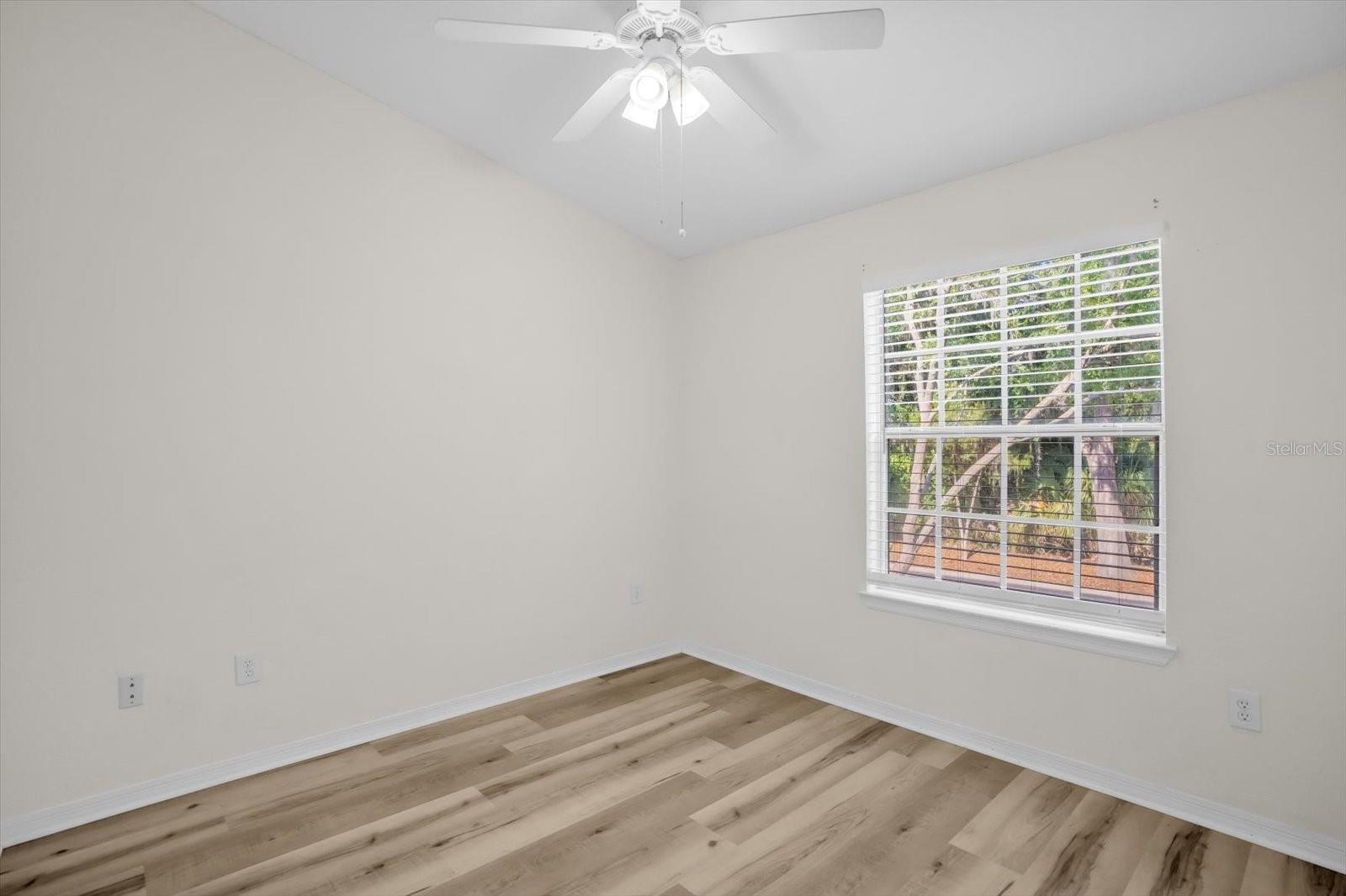 Image 19 of 28 For 845 Grand Regency Point 203
