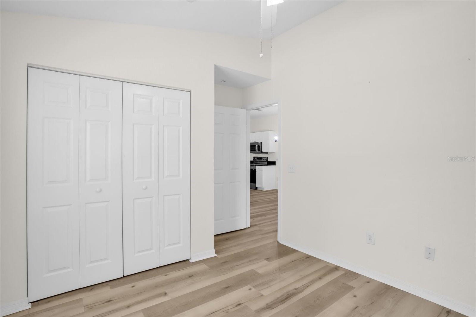 Image 20 of 28 For 845 Grand Regency Point 203