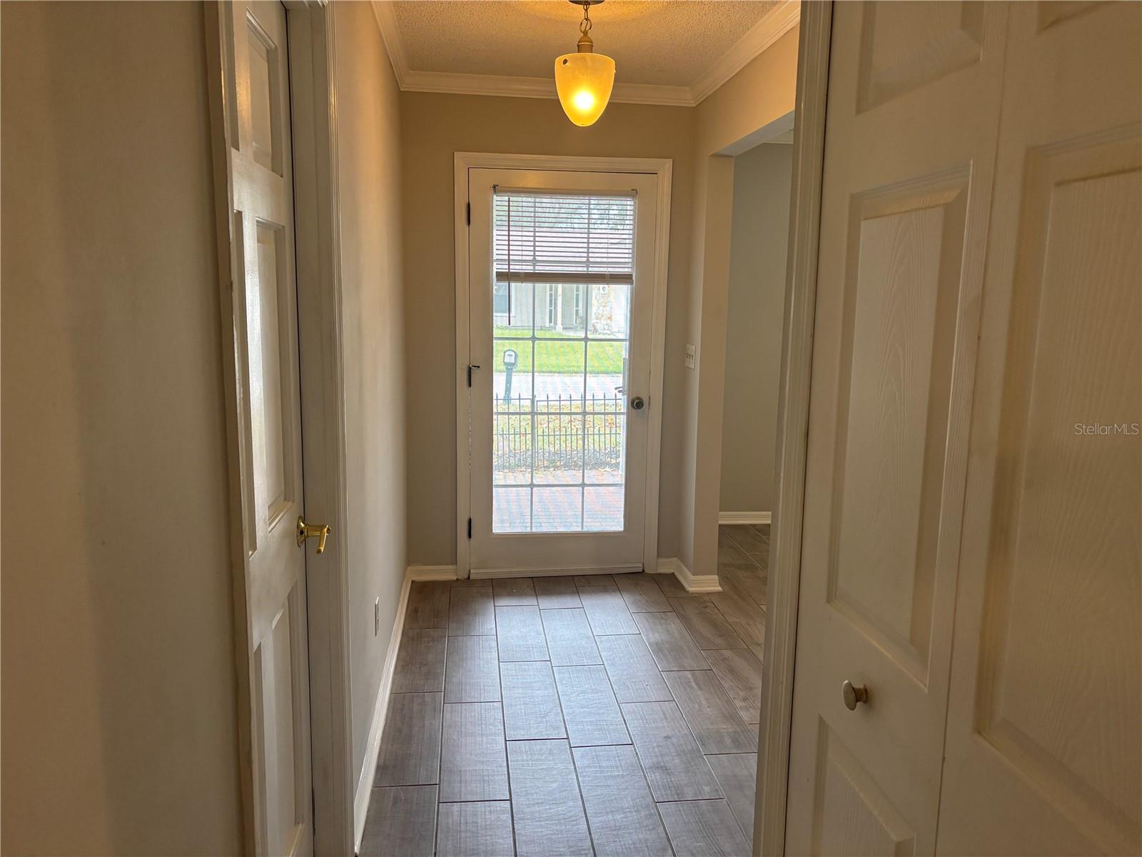 Image 4 of 26 For 105 Cottesmore Circle