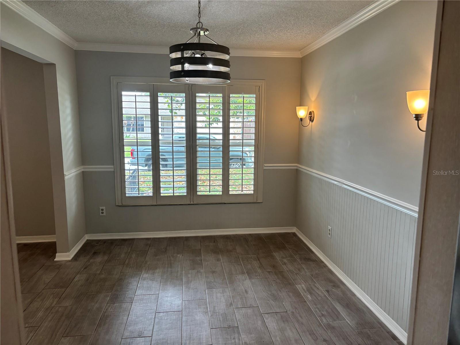 Image 6 of 26 For 105 Cottesmore Circle