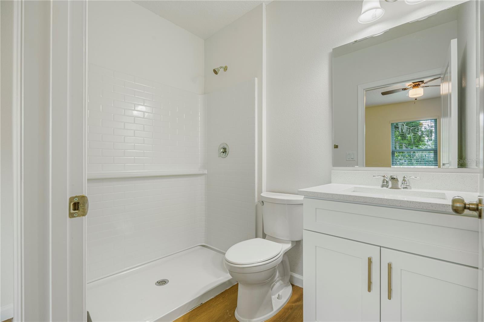 Image 15 of 19 For 525-526 Pine Lane