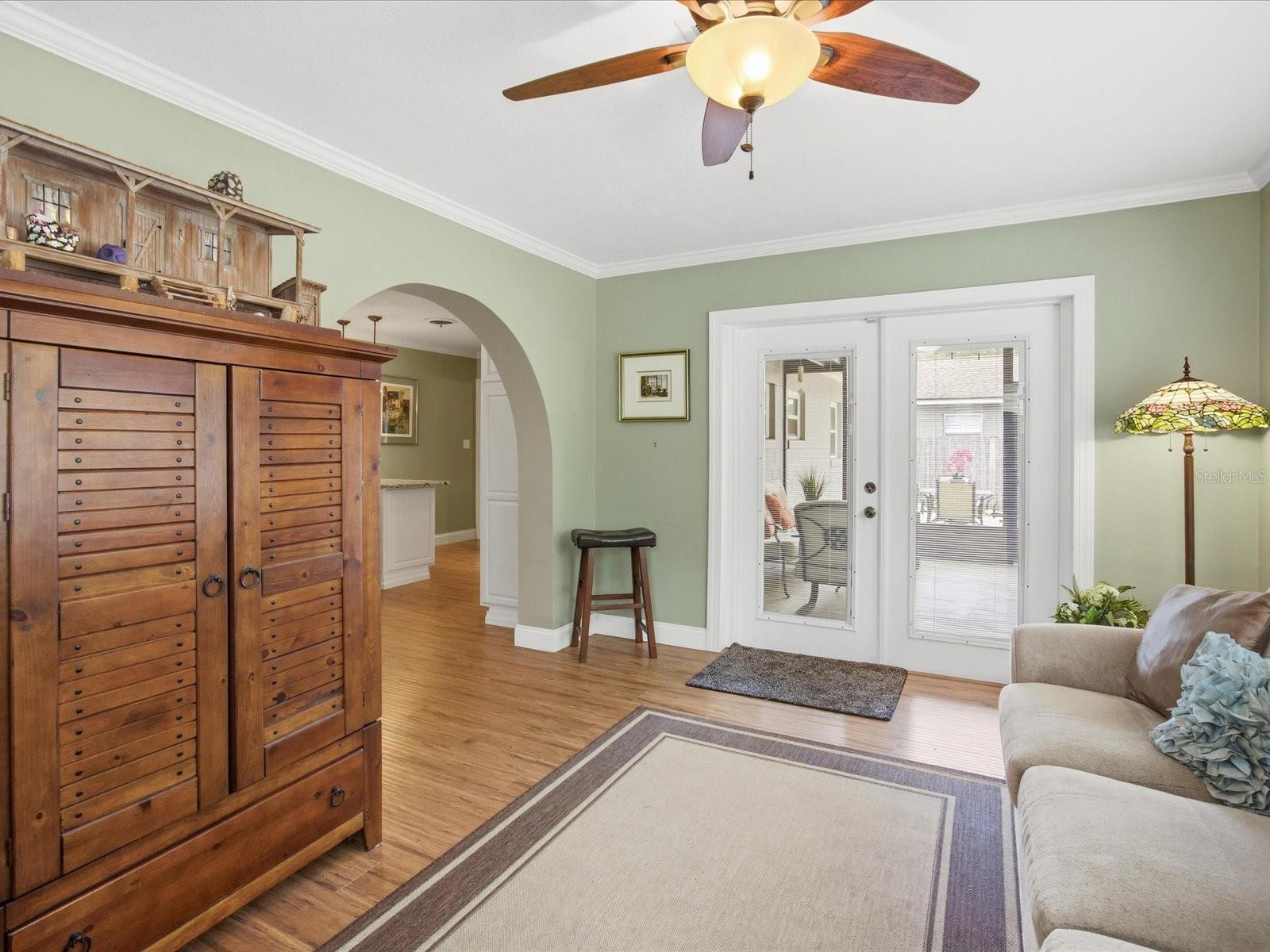 Image 11 of 30 For 616 Fitzwalter Drive