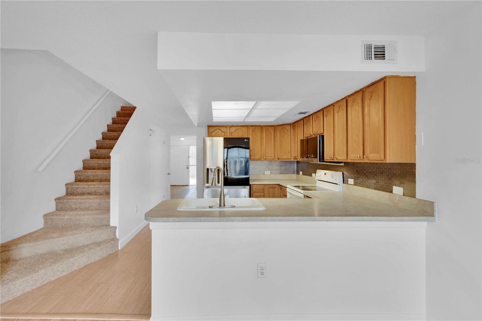 Image 10 of 38 For 1329 Windsor Drive
