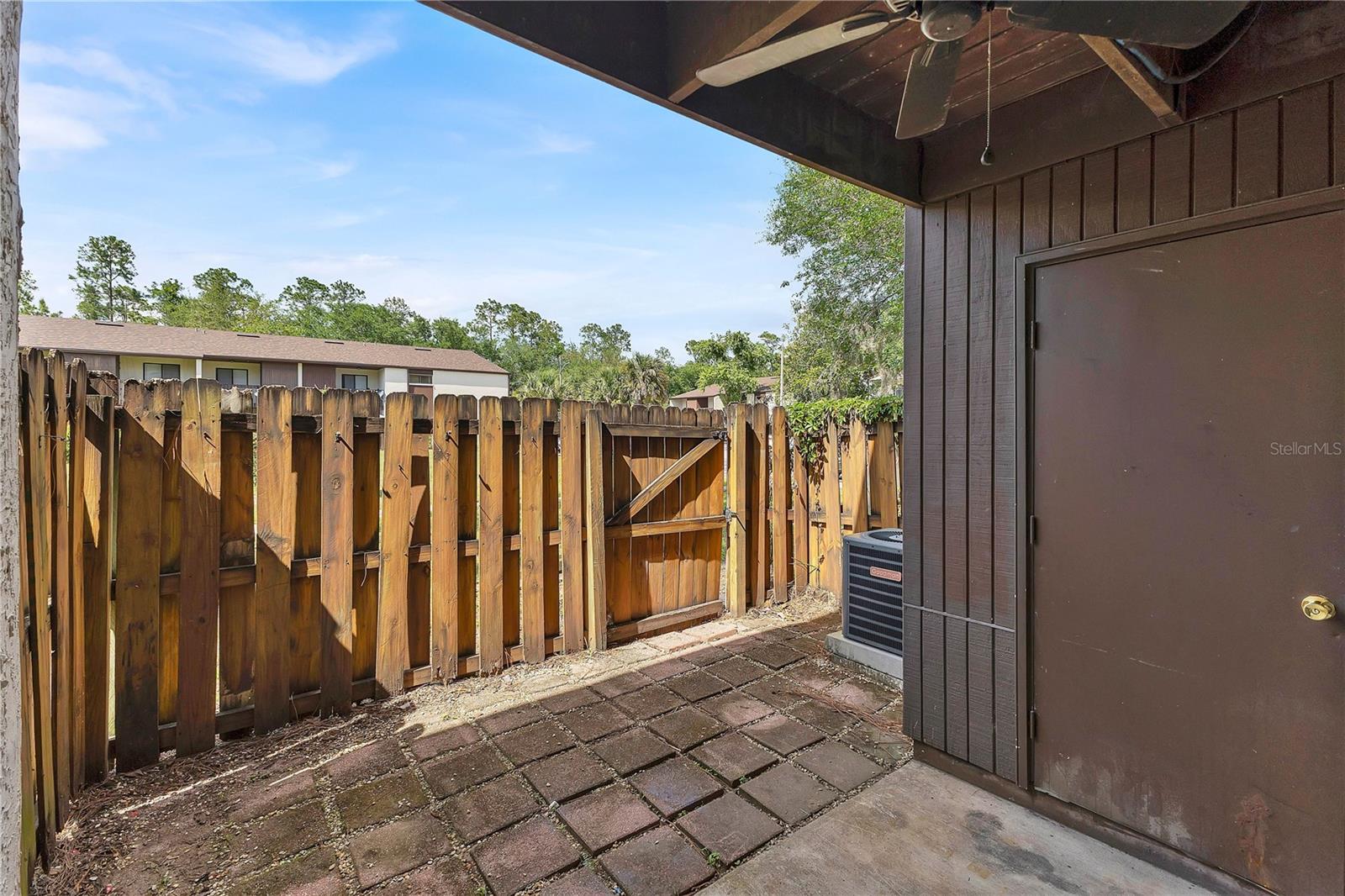 Image 14 of 38 For 1329 Windsor Drive