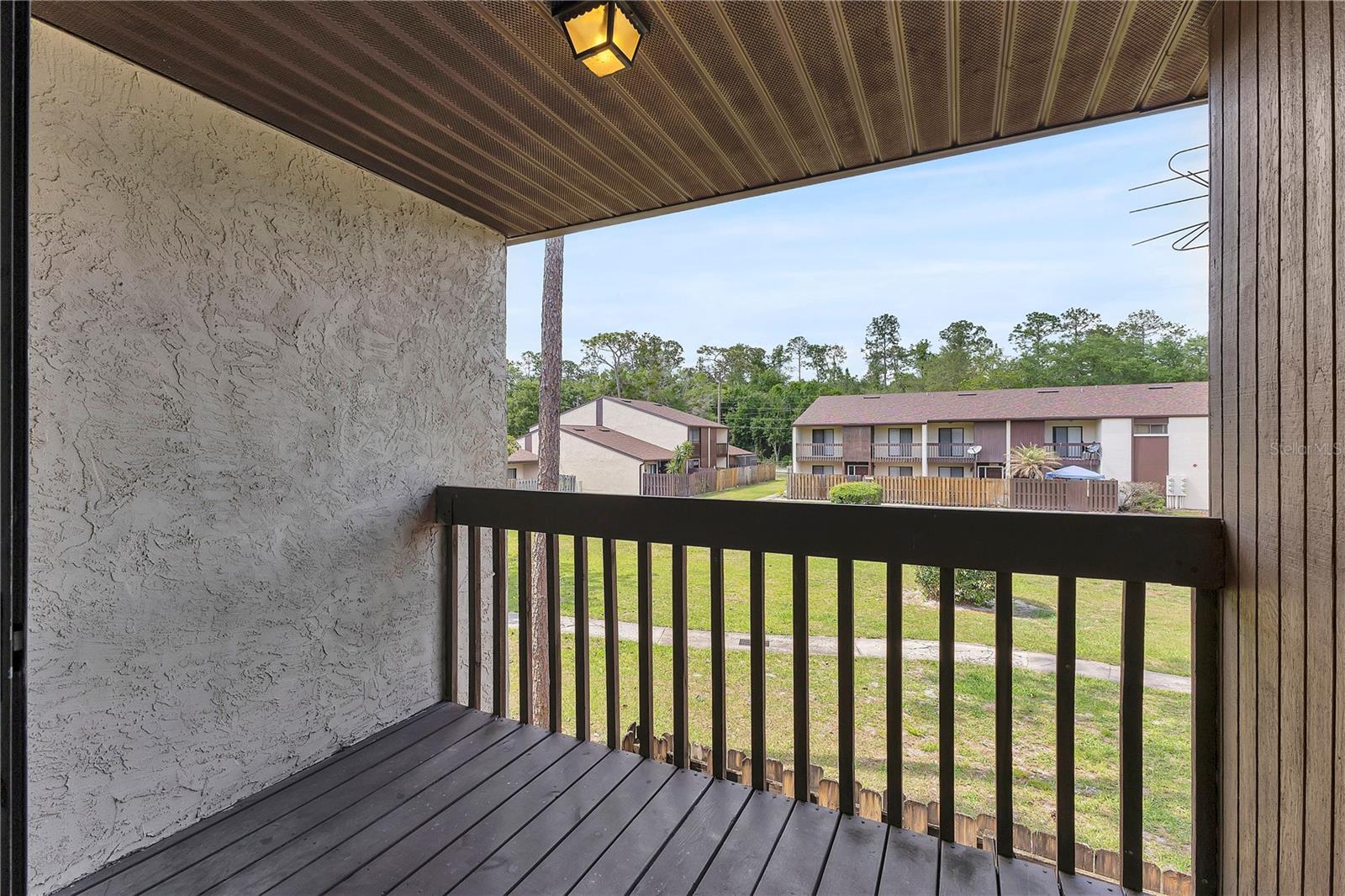 Image 18 of 38 For 1329 Windsor Drive