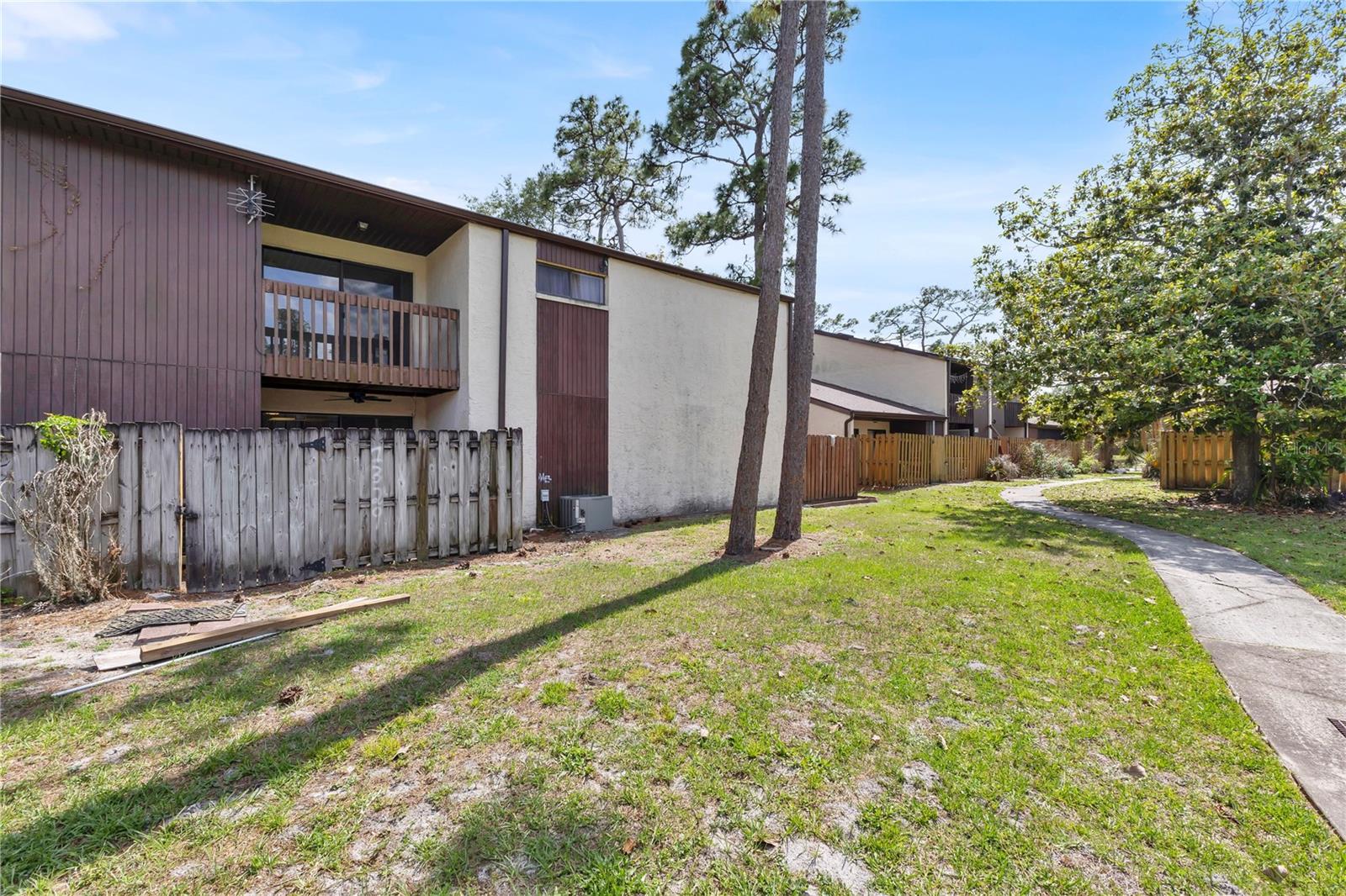 Image 32 of 38 For 1329 Windsor Drive
