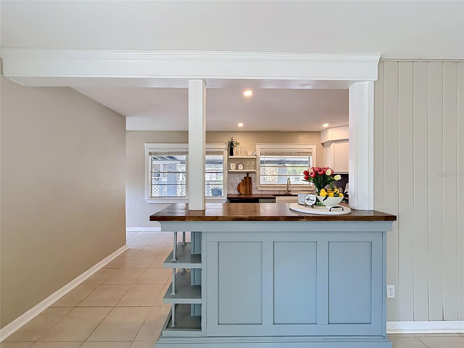 Image 11 of 40 For 844 Rosalia Drive