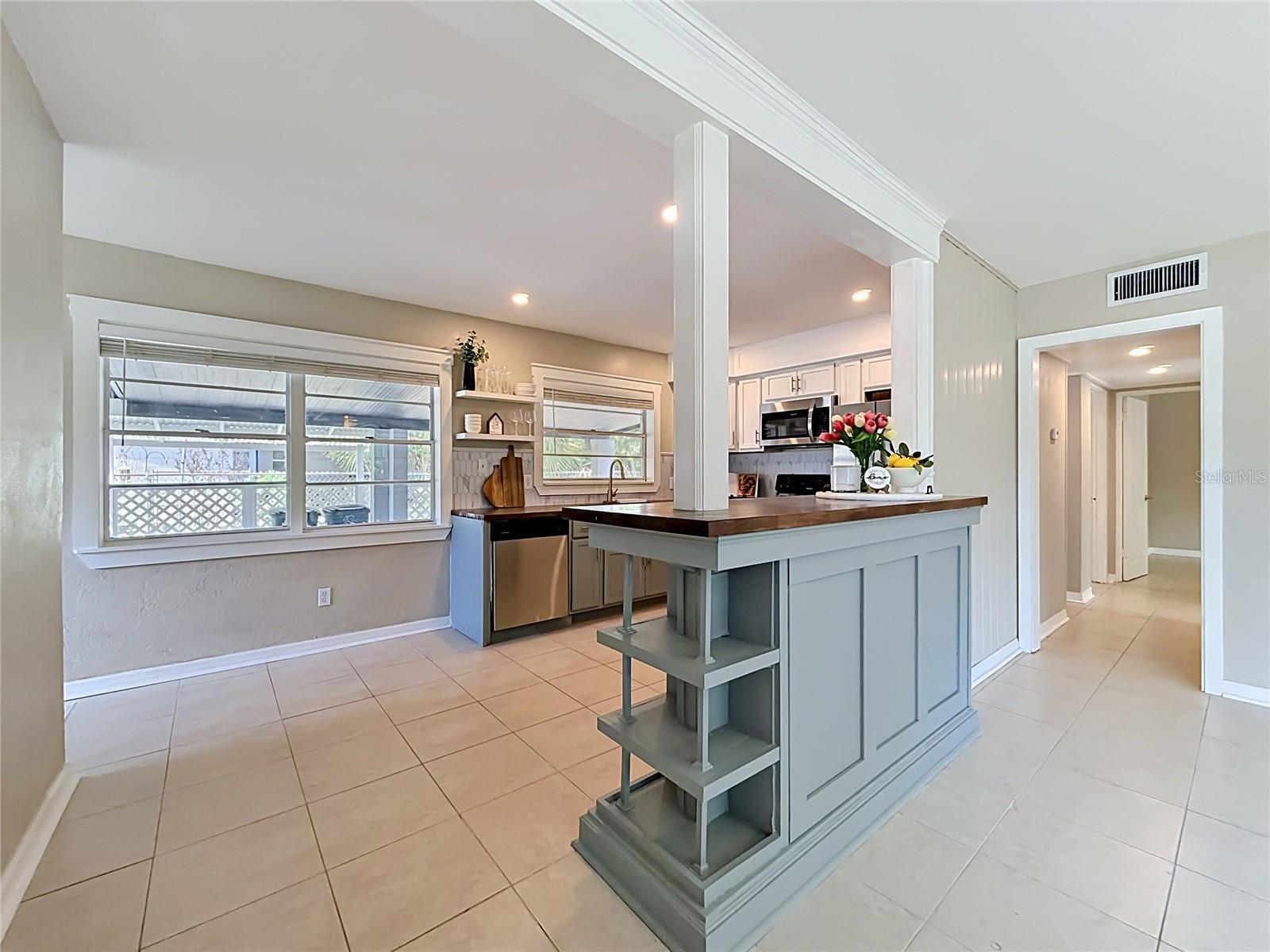 Image 13 of 40 For 844 Rosalia Drive
