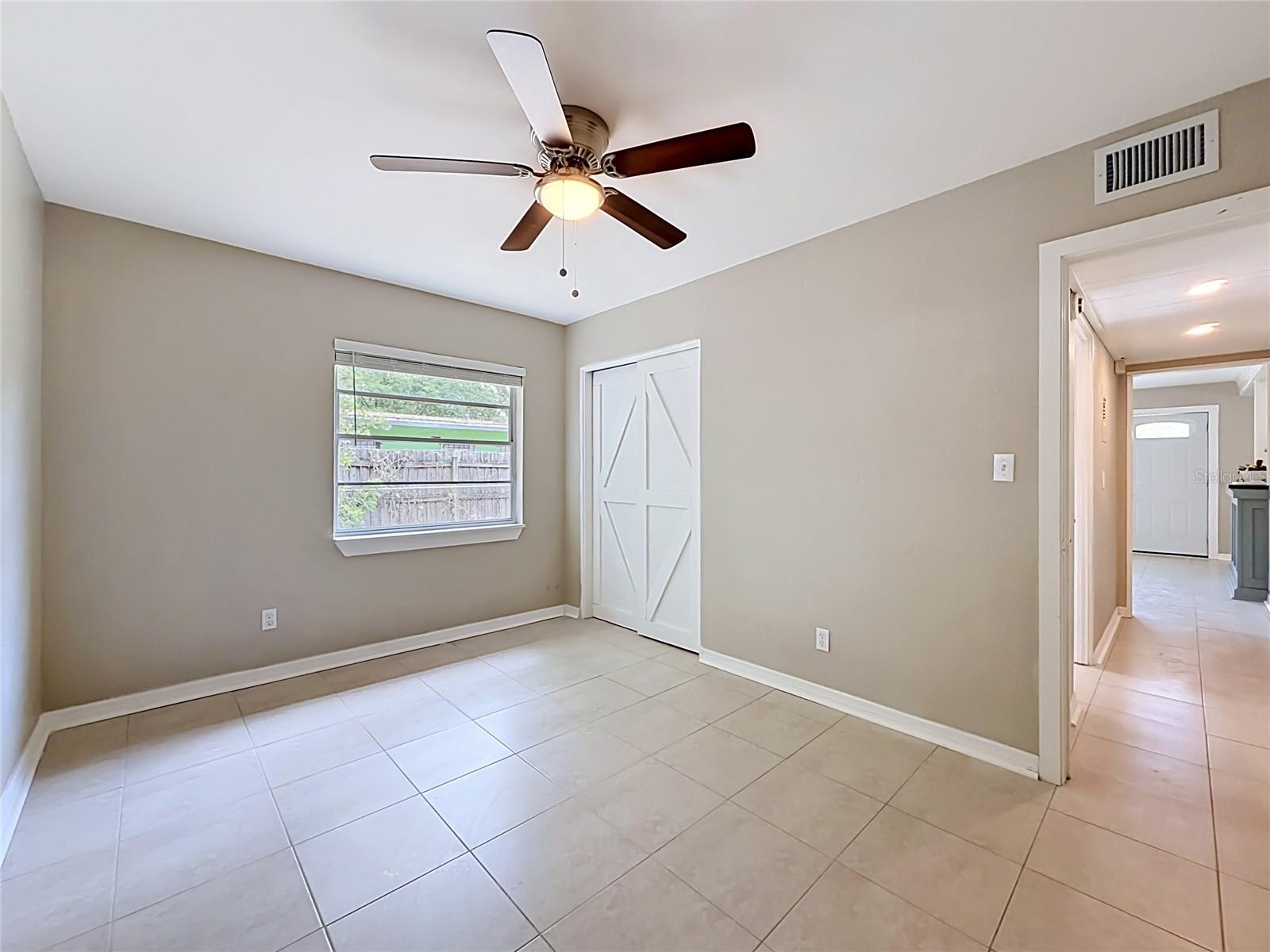 Image 21 of 40 For 844 Rosalia Drive
