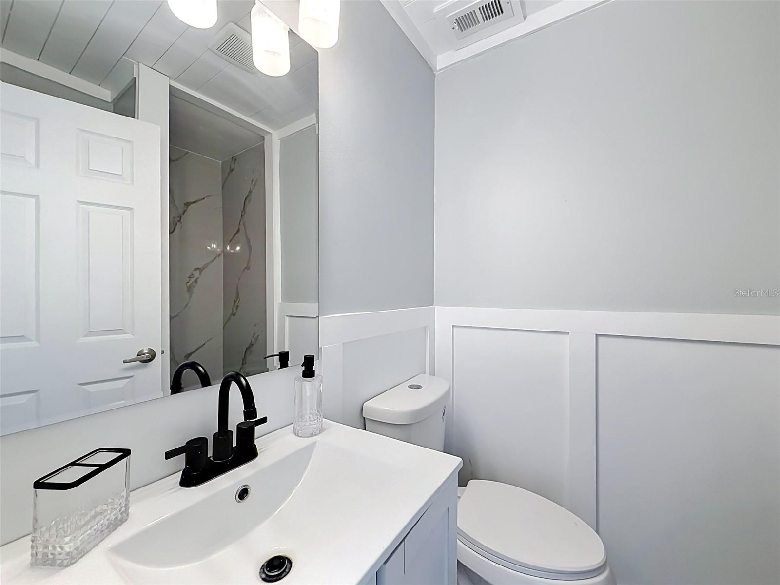 Image 30 of 40 For 844 Rosalia Drive