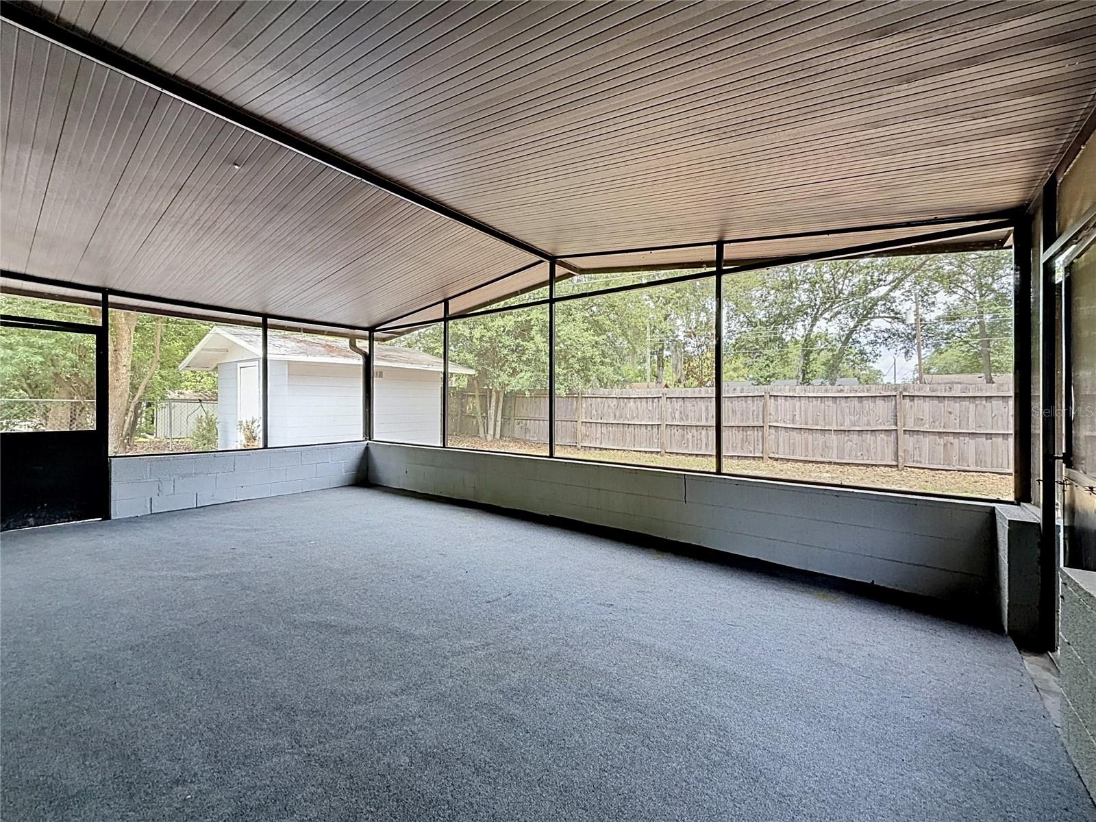 Image 32 of 40 For 844 Rosalia Drive