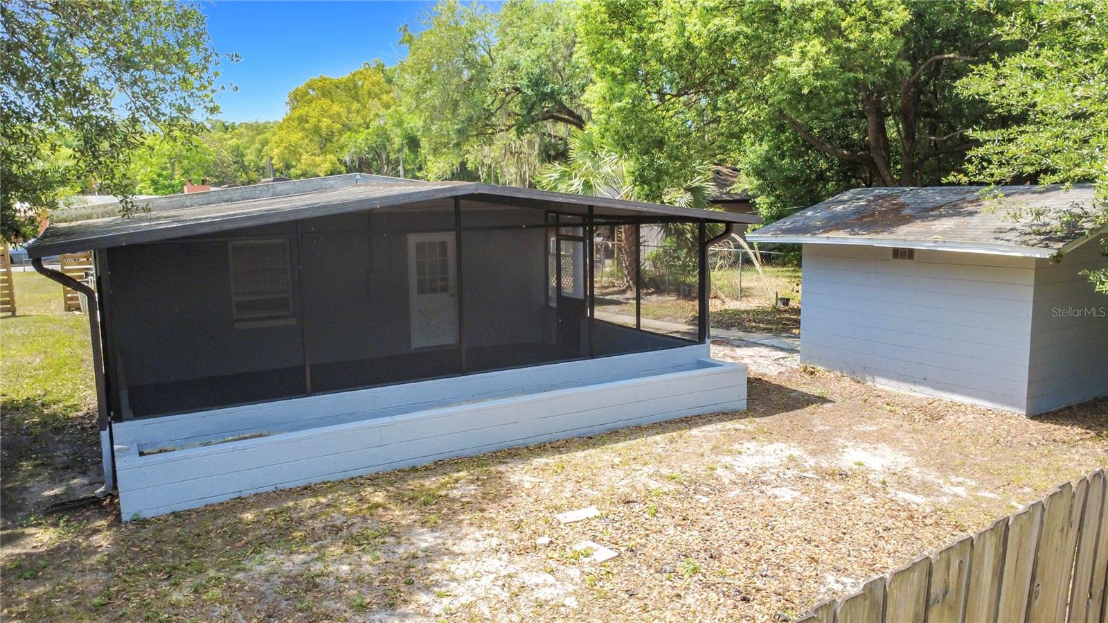 Image 37 of 40 For 844 Rosalia Drive