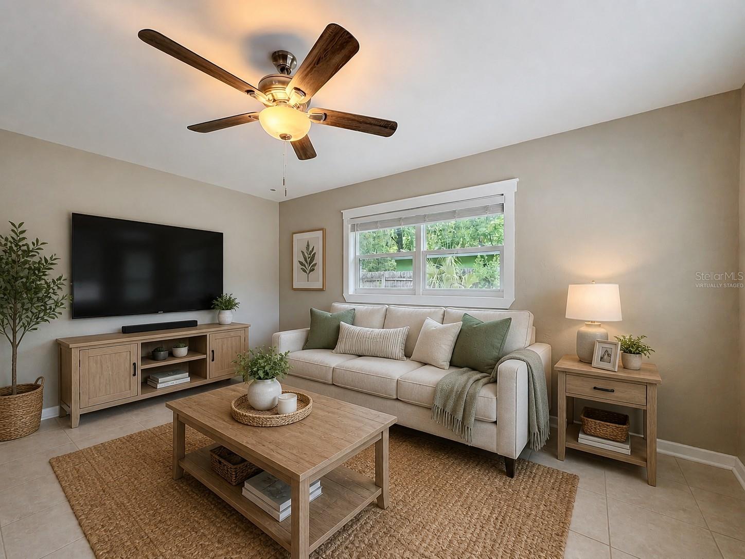 Image 5 of 40 For 844 Rosalia Drive