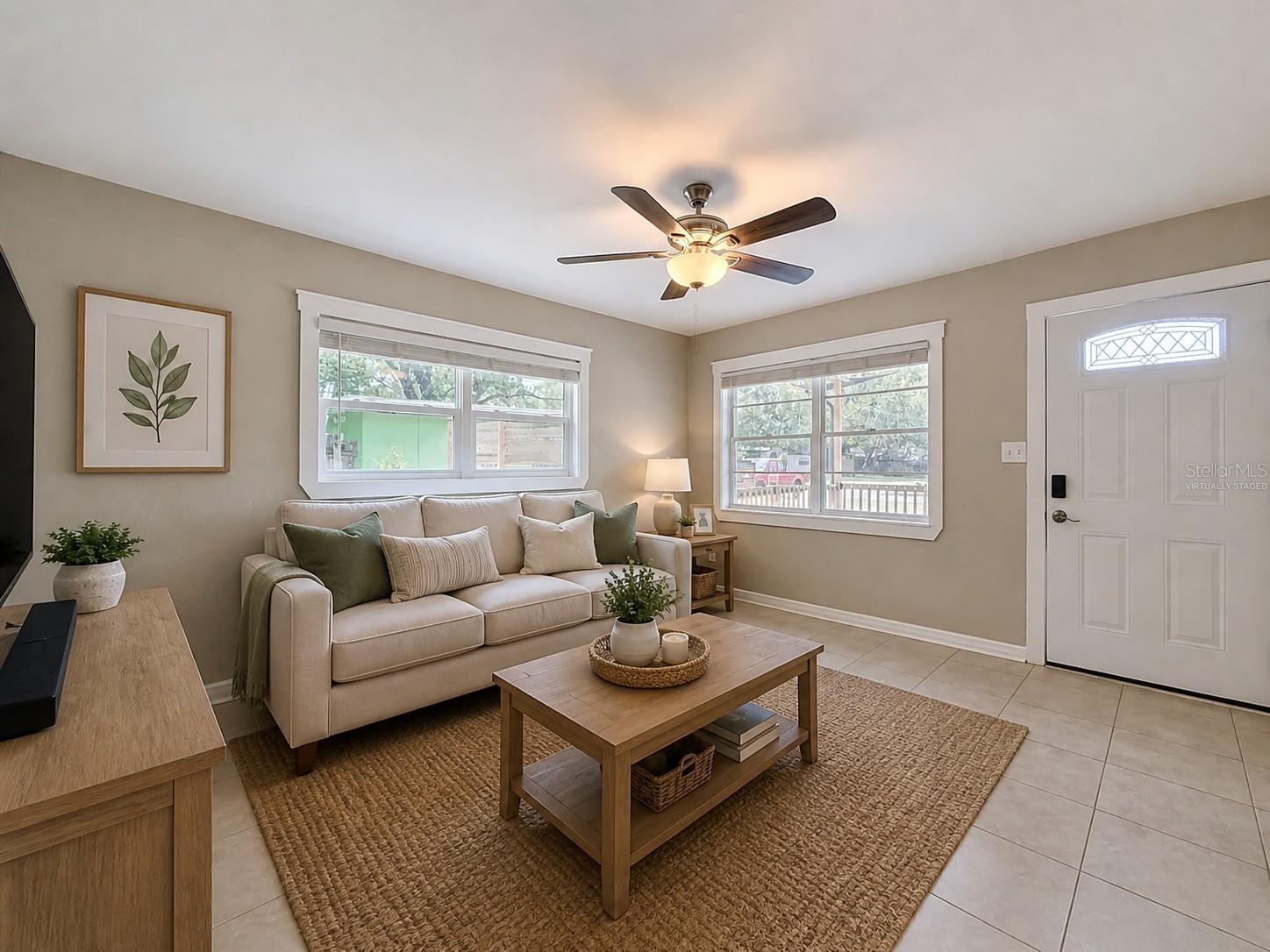 Image 7 of 40 For 844 Rosalia Drive