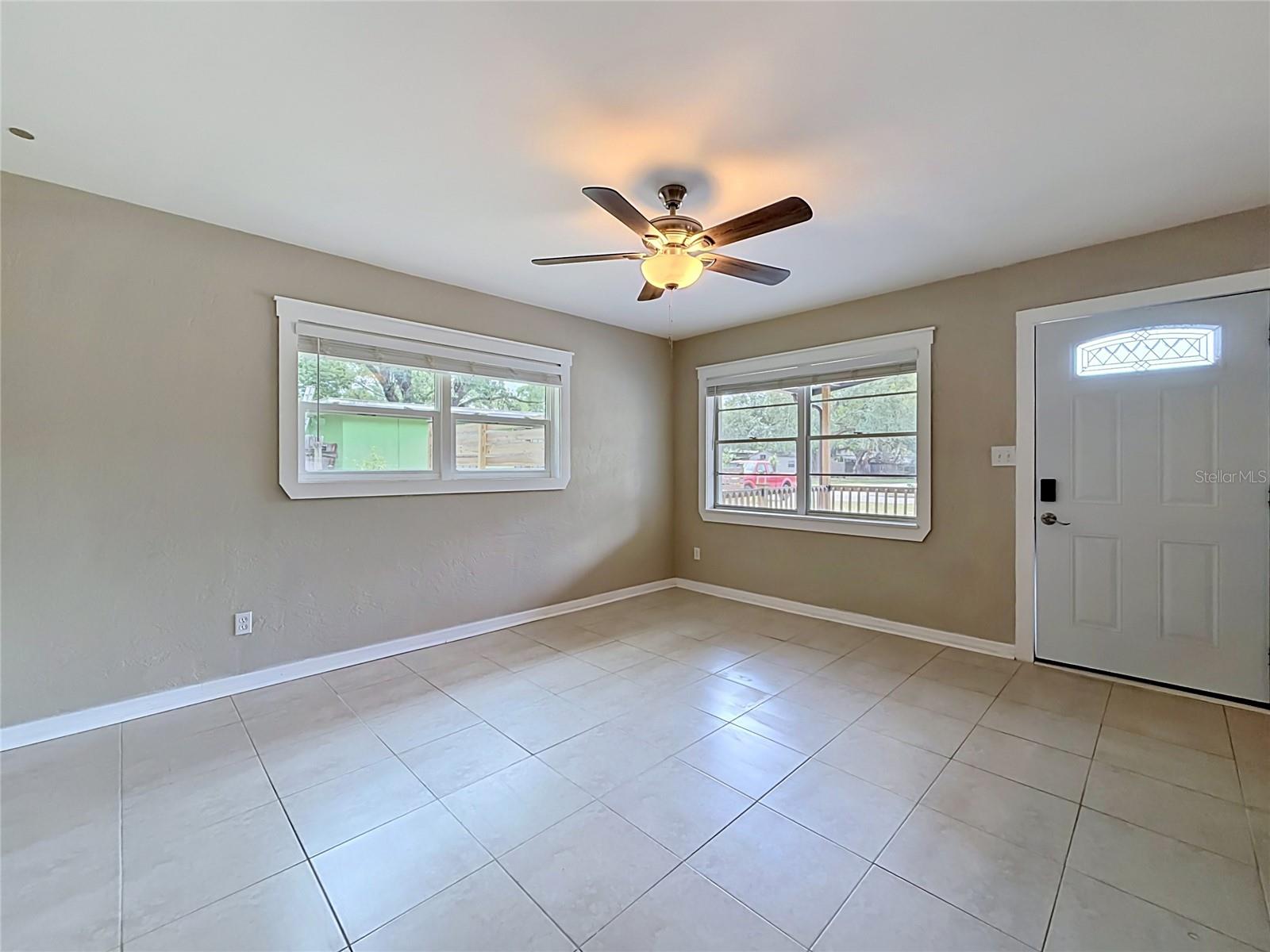 Image 8 of 40 For 844 Rosalia Drive