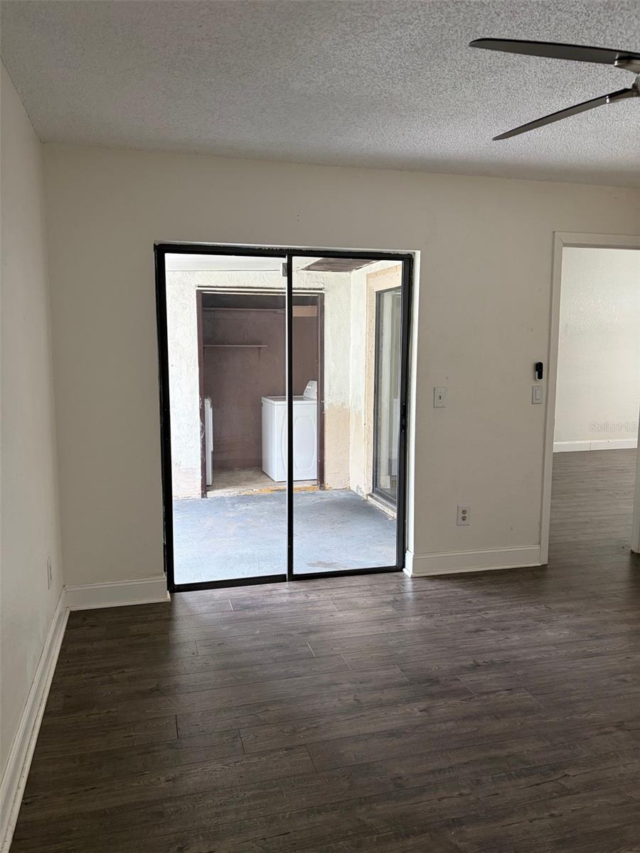 Image 11 of 27 For 1382 Hendren Drive