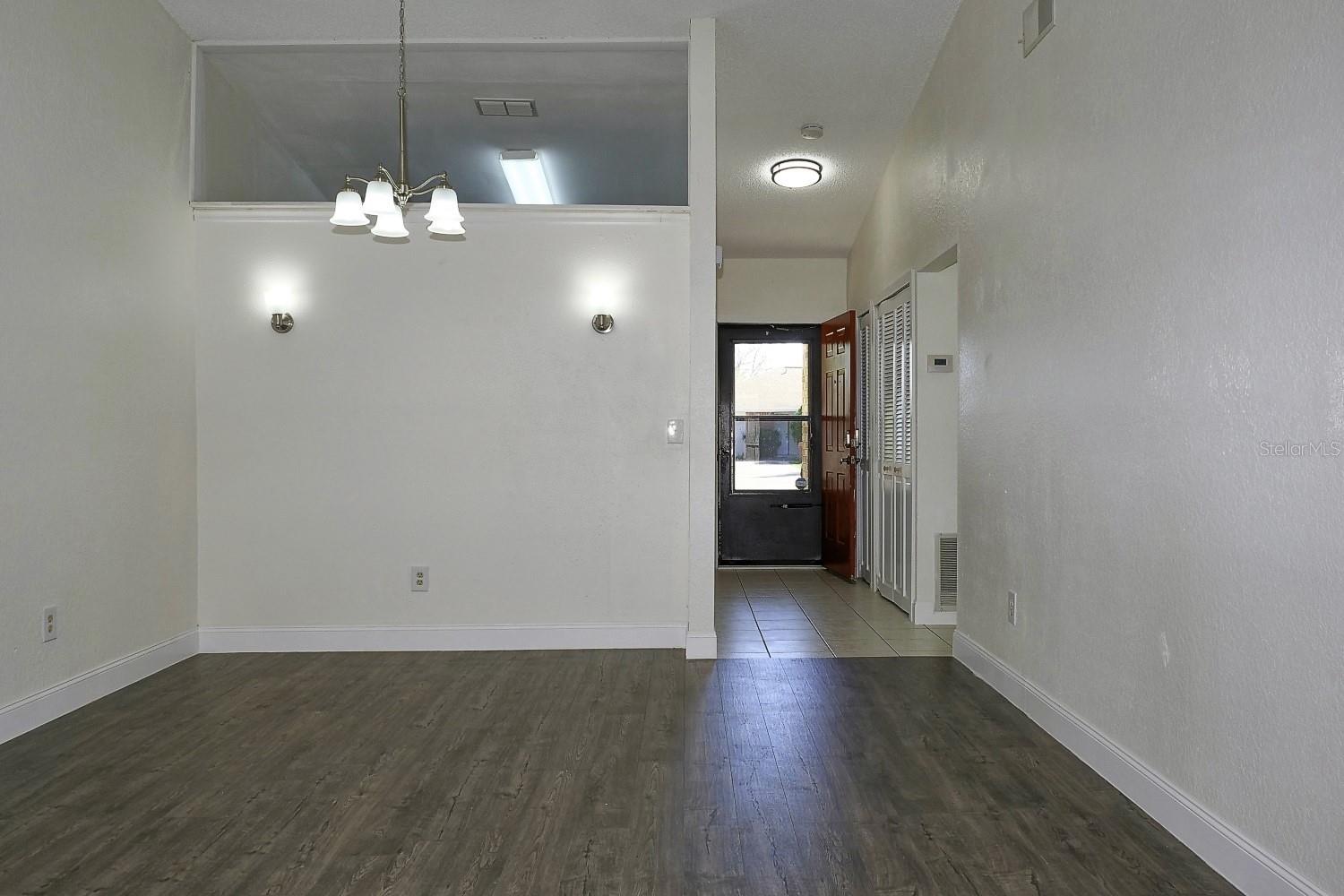 Image 3 of 27 For 1382 Hendren Drive