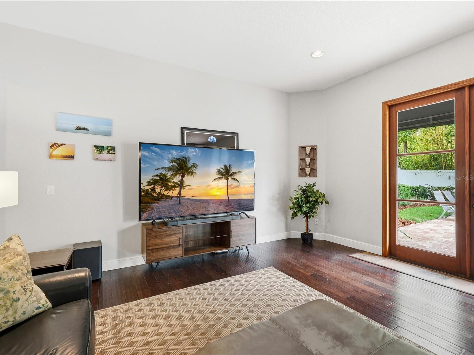 Image 9 of 42 For 2465 Banchory Road