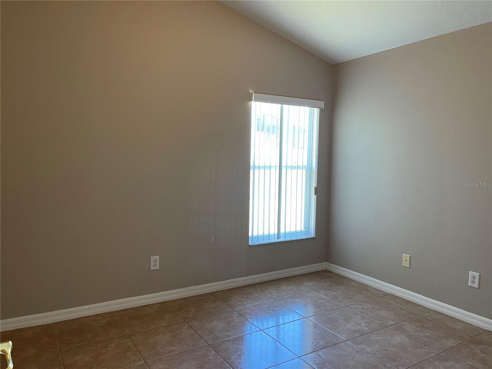 Image 16 of 22 For 3017 Rollman Road