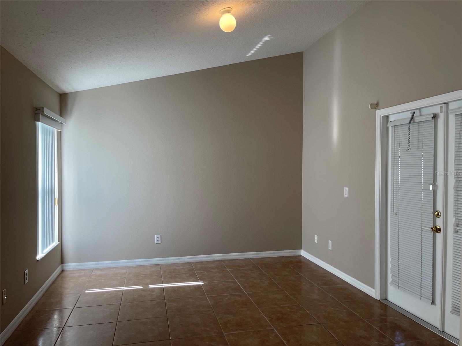 Image 21 of 22 For 3017 Rollman Road