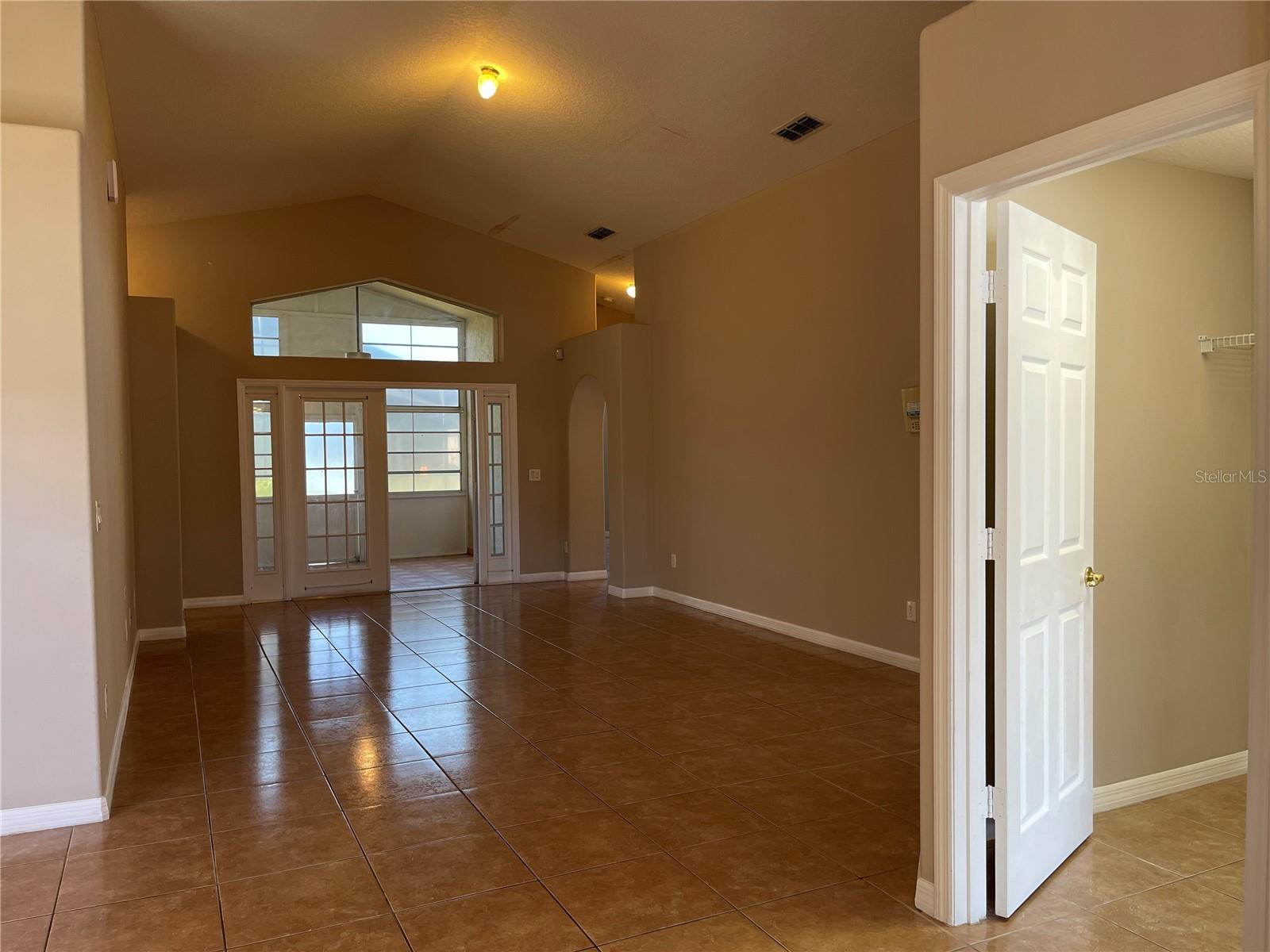 Image 3 of 22 For 3017 Rollman Road