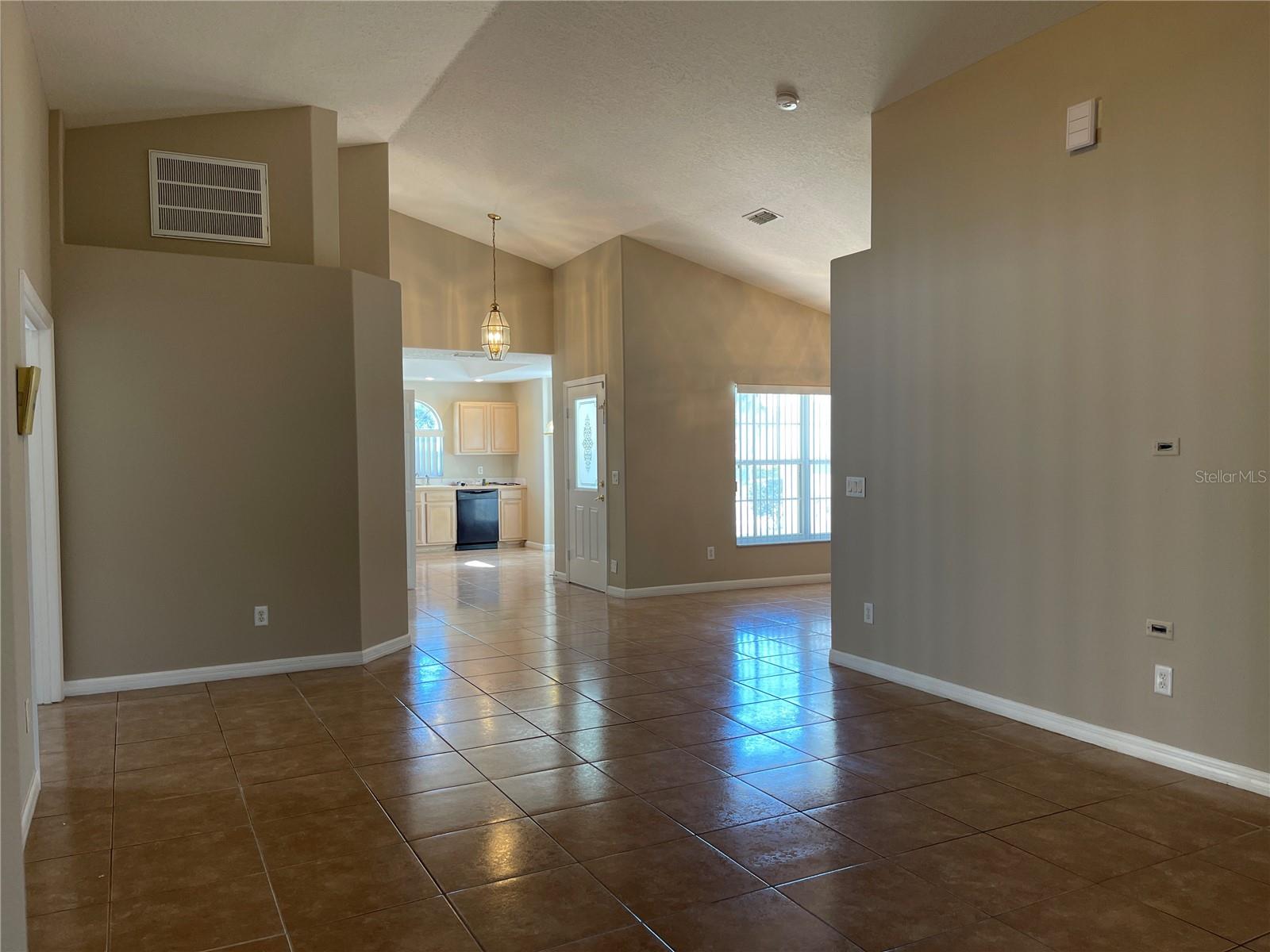 Image 4 of 22 For 3017 Rollman Road