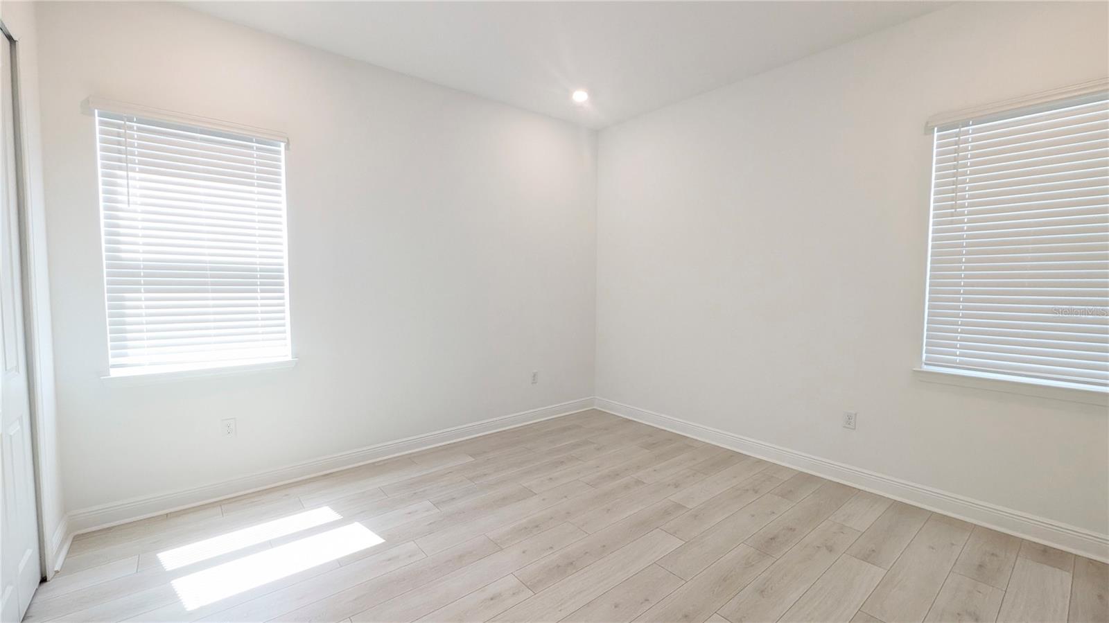 Image 14 of 42 For 15614 Vetta Drive
