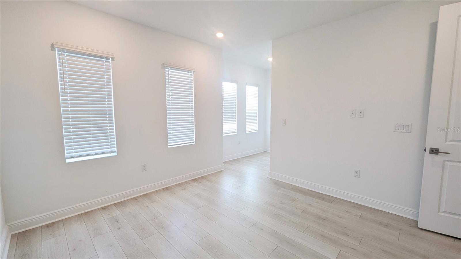 Image 20 of 42 For 15614 Vetta Drive