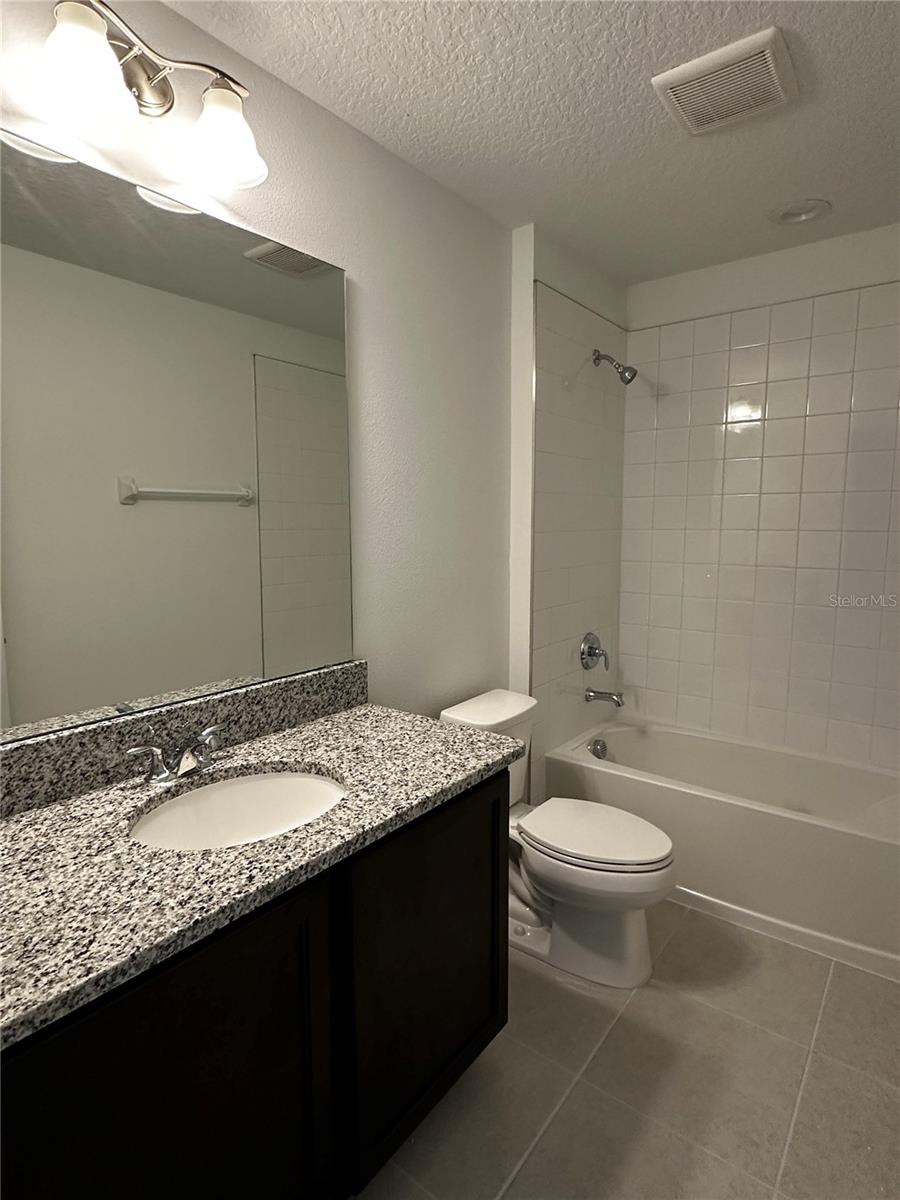 Image 16 of 24 For 14099 Lochend Way