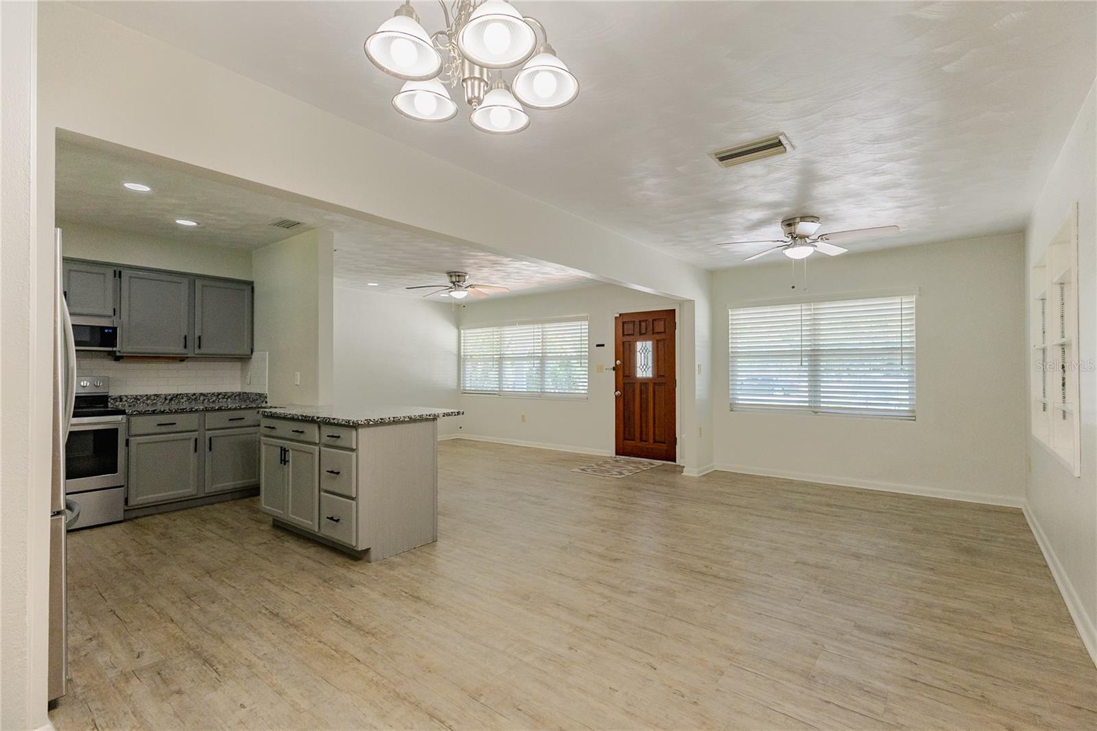 Image 10 of 40 For 24270 Shorewood Drive N
