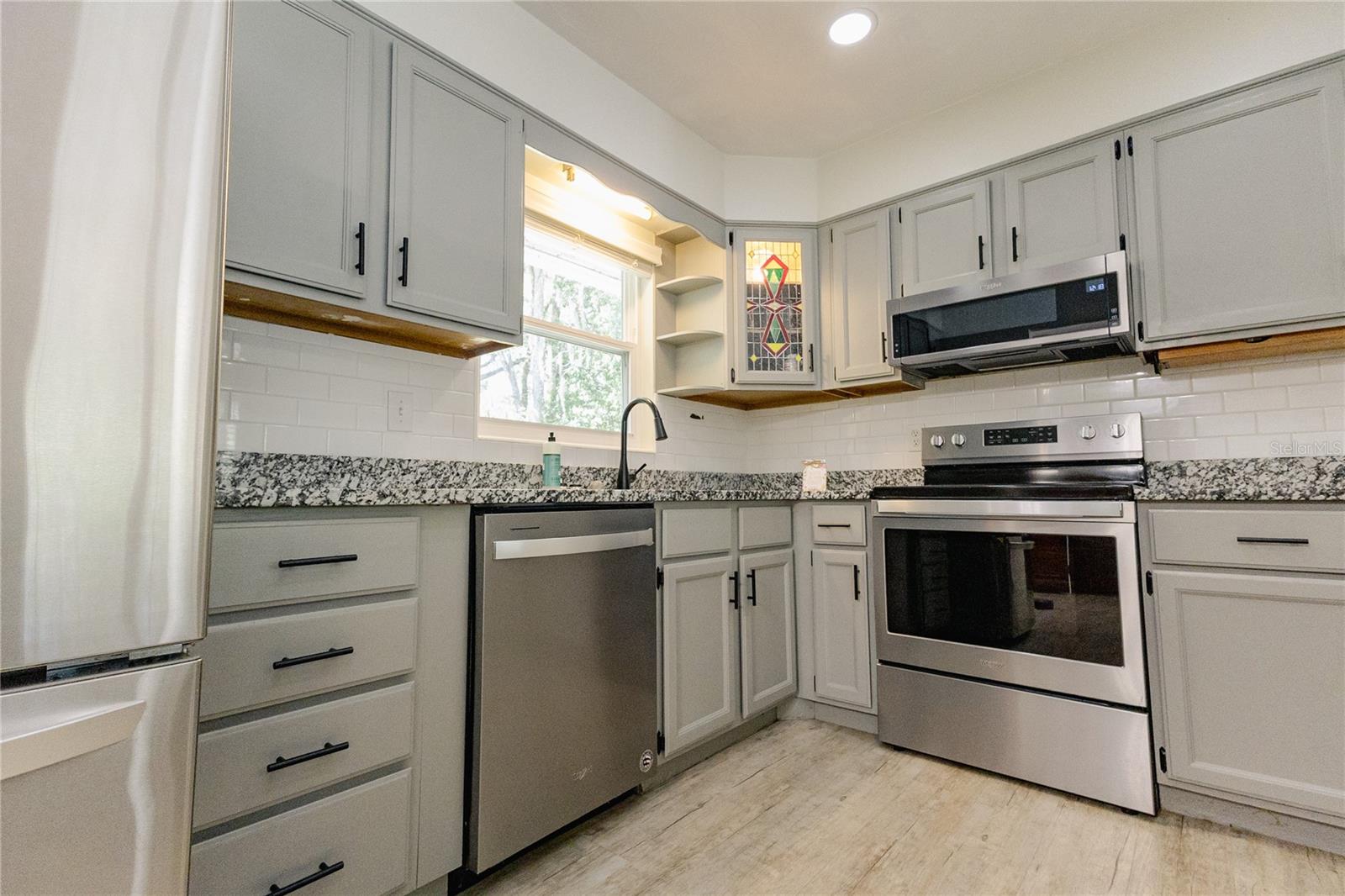 Image 11 of 40 For 24270 Shorewood Drive N