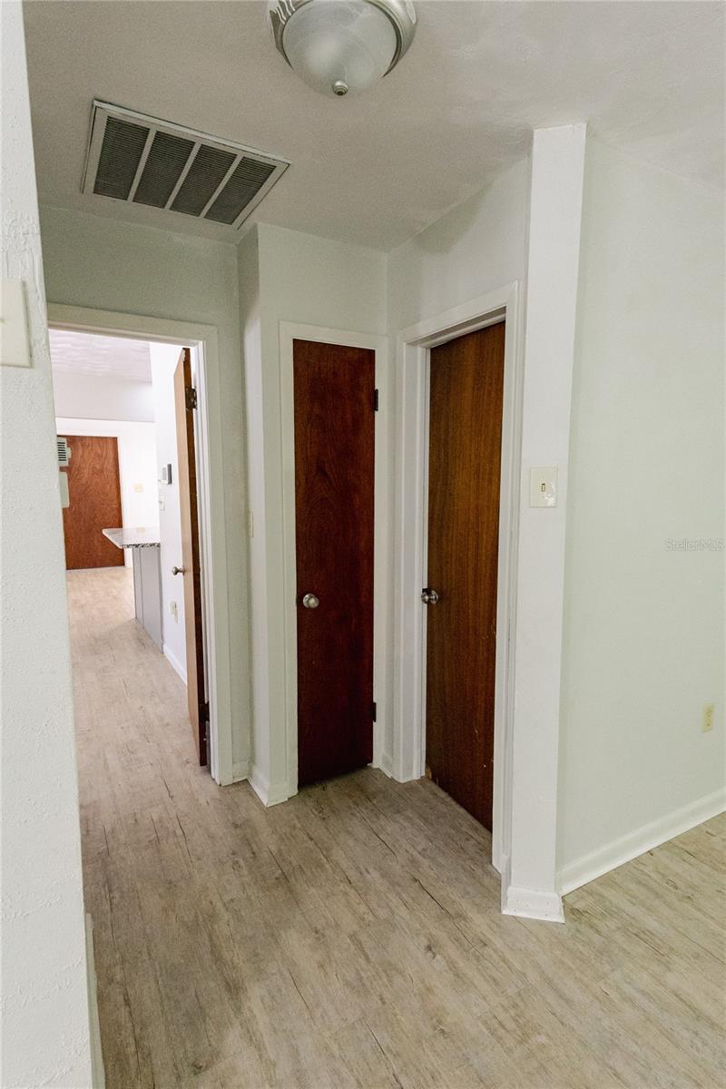 Image 21 of 40 For 24270 Shorewood Drive N