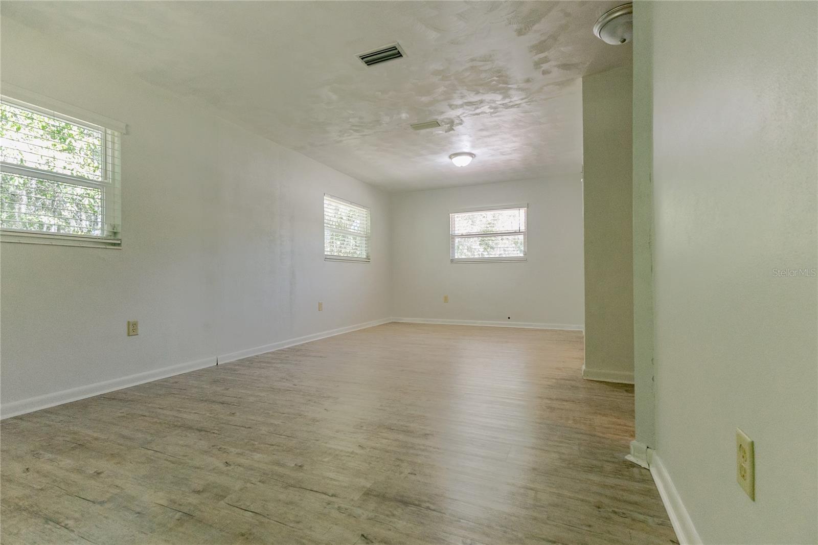 Image 22 of 40 For 24270 Shorewood Drive N