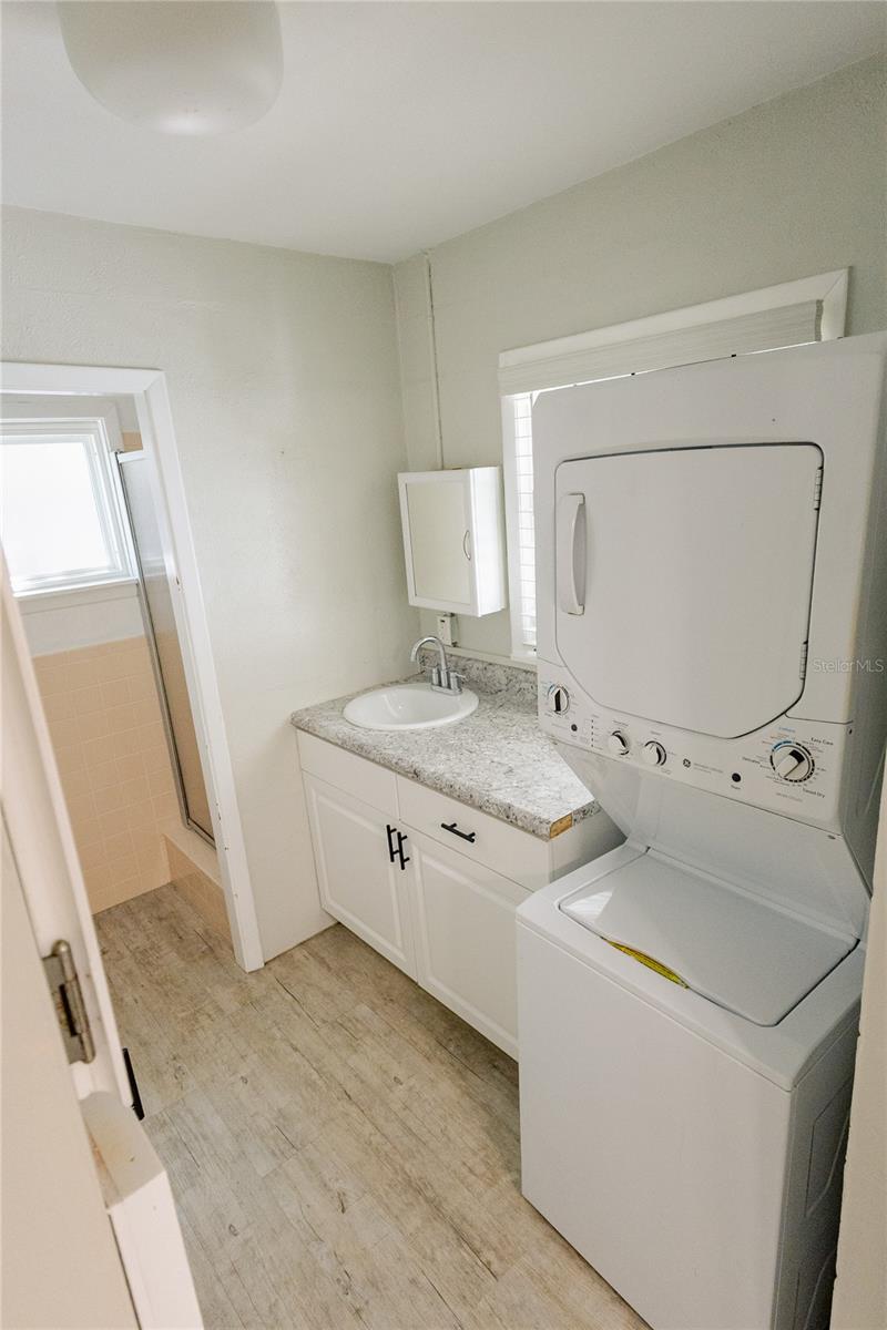 Image 26 of 40 For 24270 Shorewood Drive N