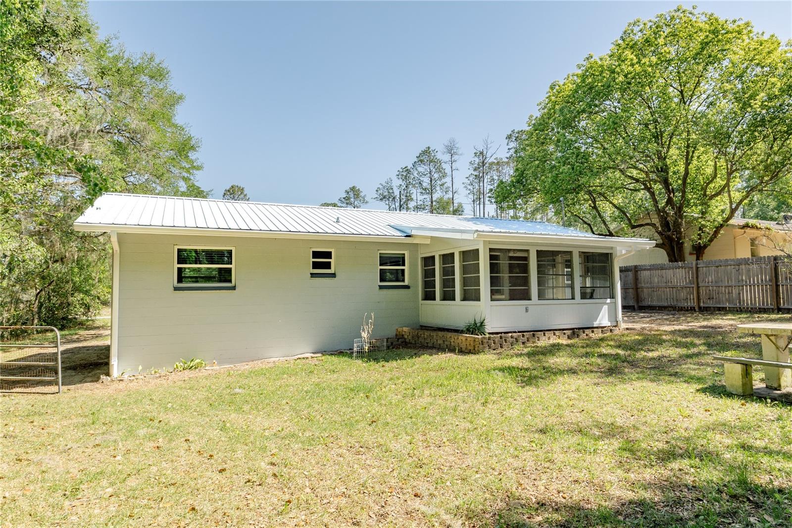 Image 7 of 40 For 24270 Shorewood Drive N