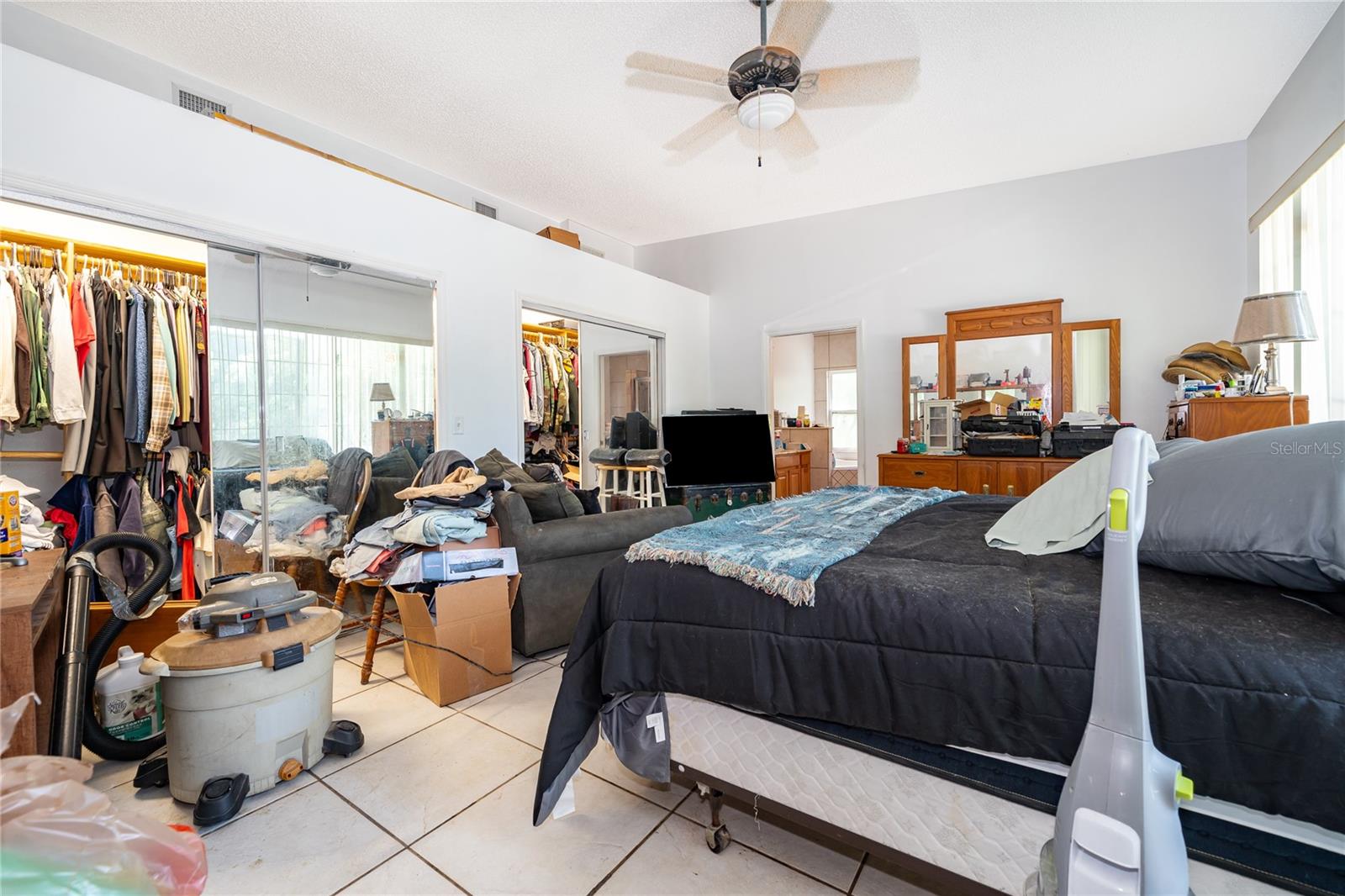 Listing photo id 24 for 1281 Natures Way