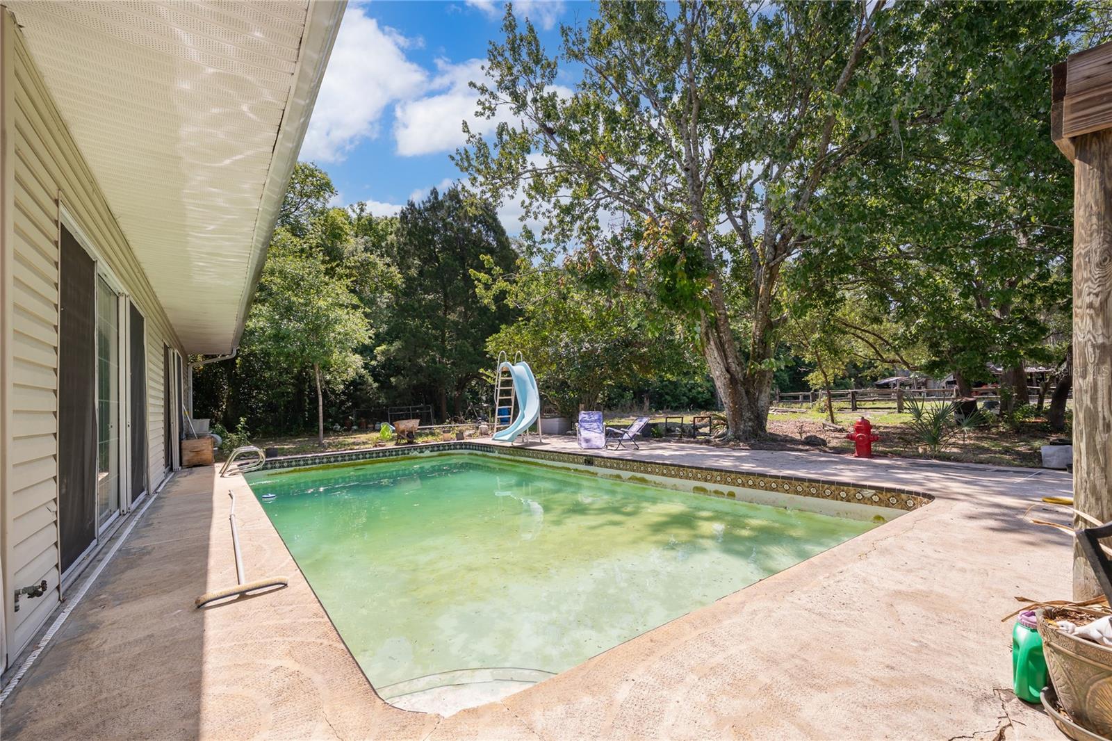 Listing photo id 26 for 1281 Natures Way