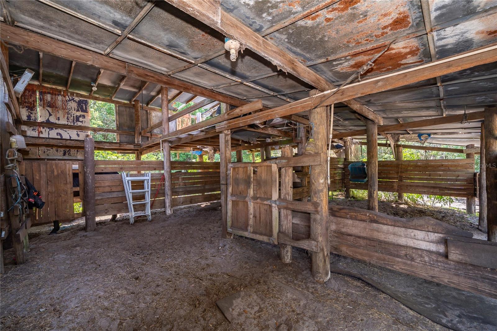 Listing photo id 34 for 1281 Natures Way