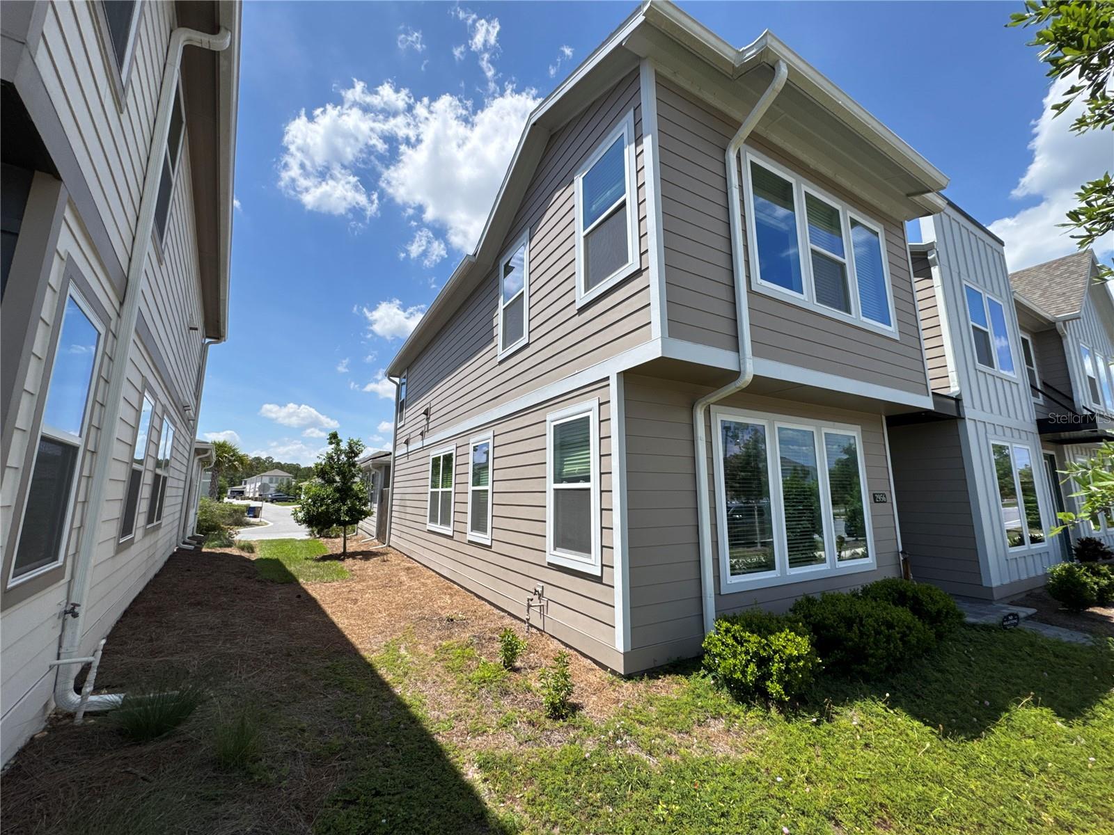 Image 17 of 32 For 2956 Voyager Avenue