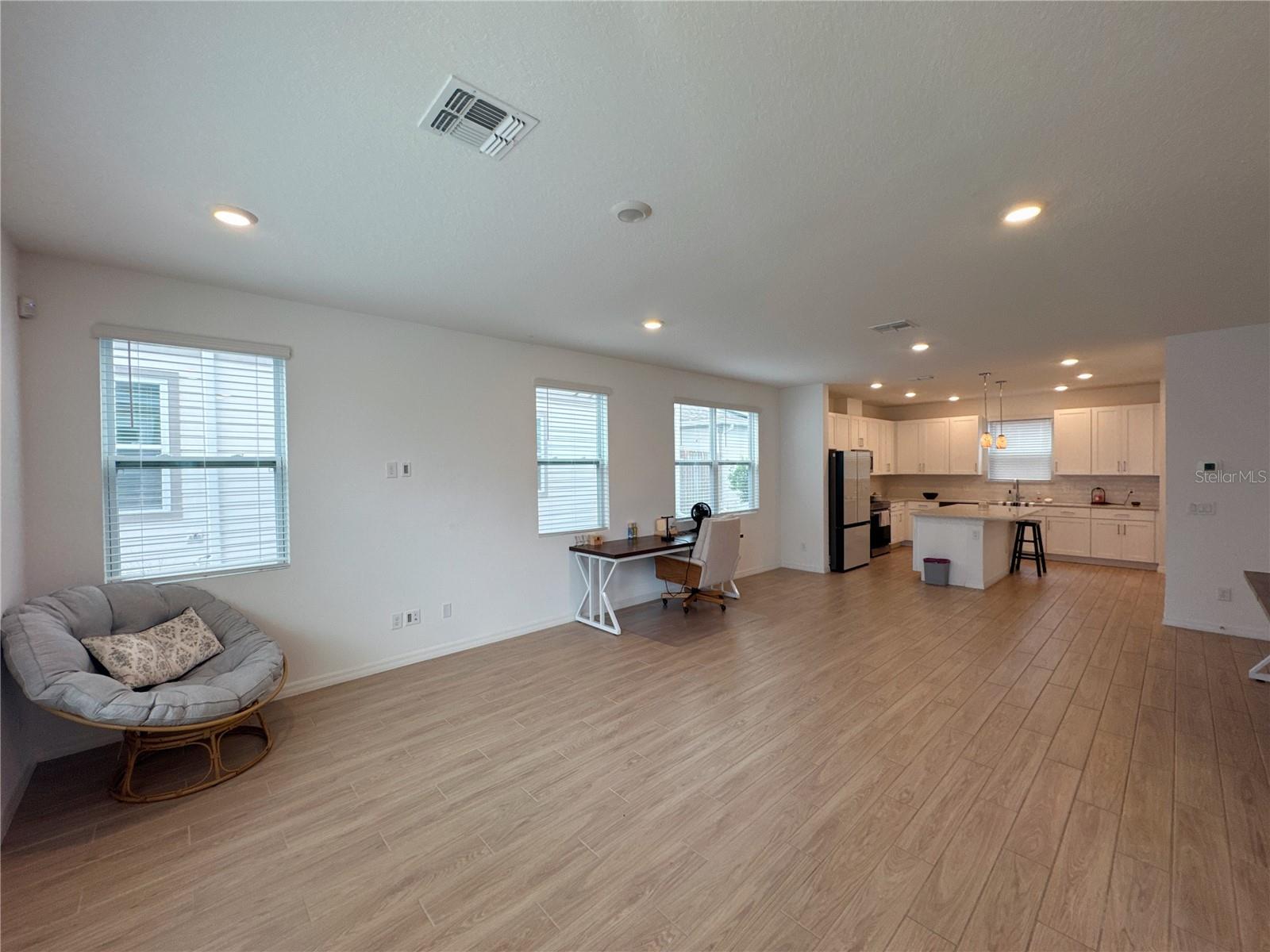Image 4 of 32 For 2956 Voyager Avenue
