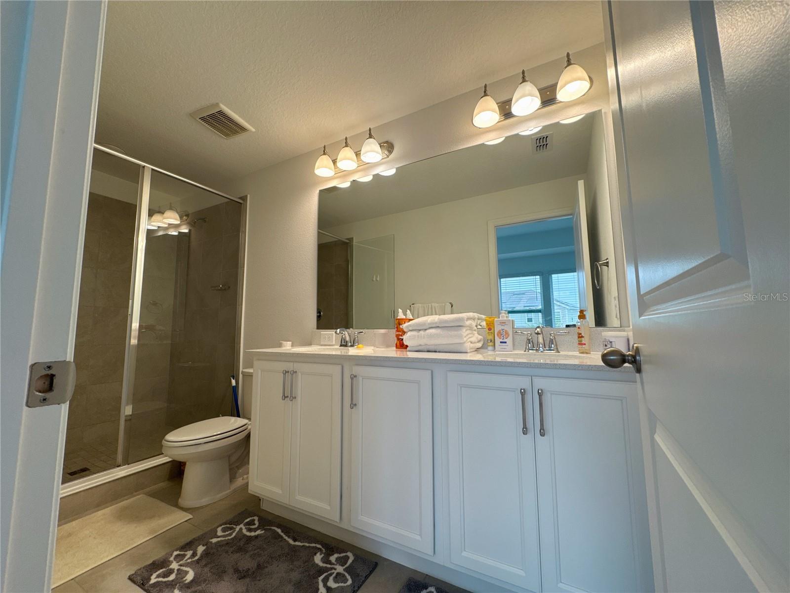 Image 6 of 32 For 2956 Voyager Avenue