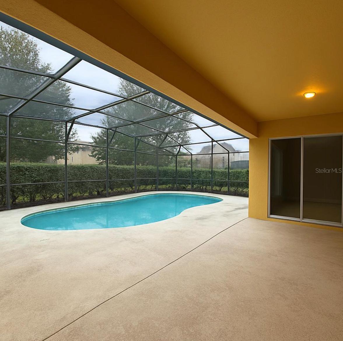 Image 10 of 21 For 4052 Oaktree Drive