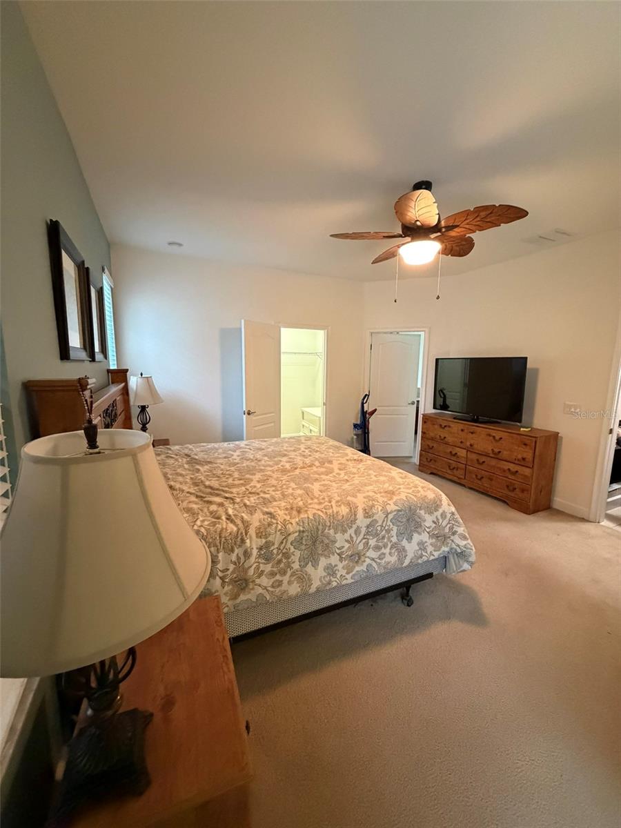 Image 12 of 21 For 4052 Oaktree Drive