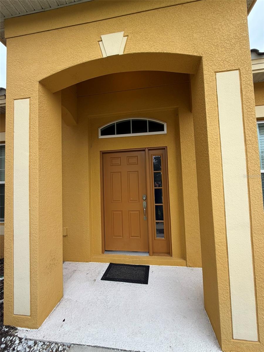 Image 2 of 21 For 4052 Oaktree Drive