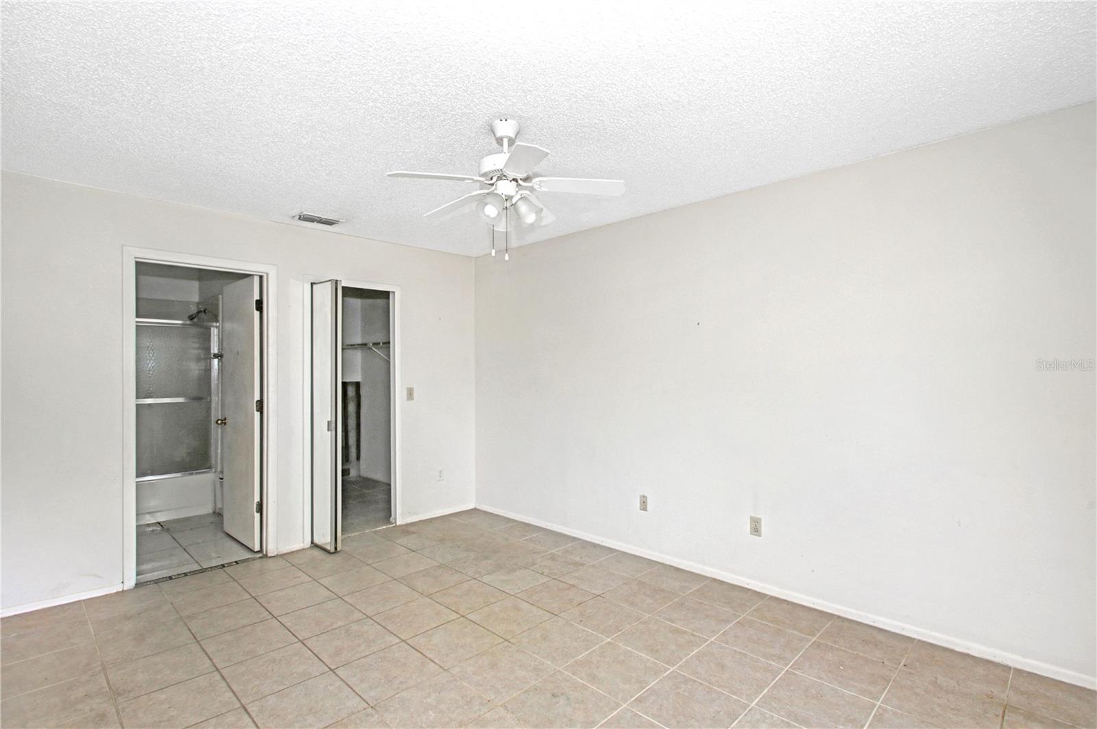 Image 13 of 32 For 2960 Semoran Boulevard 1503