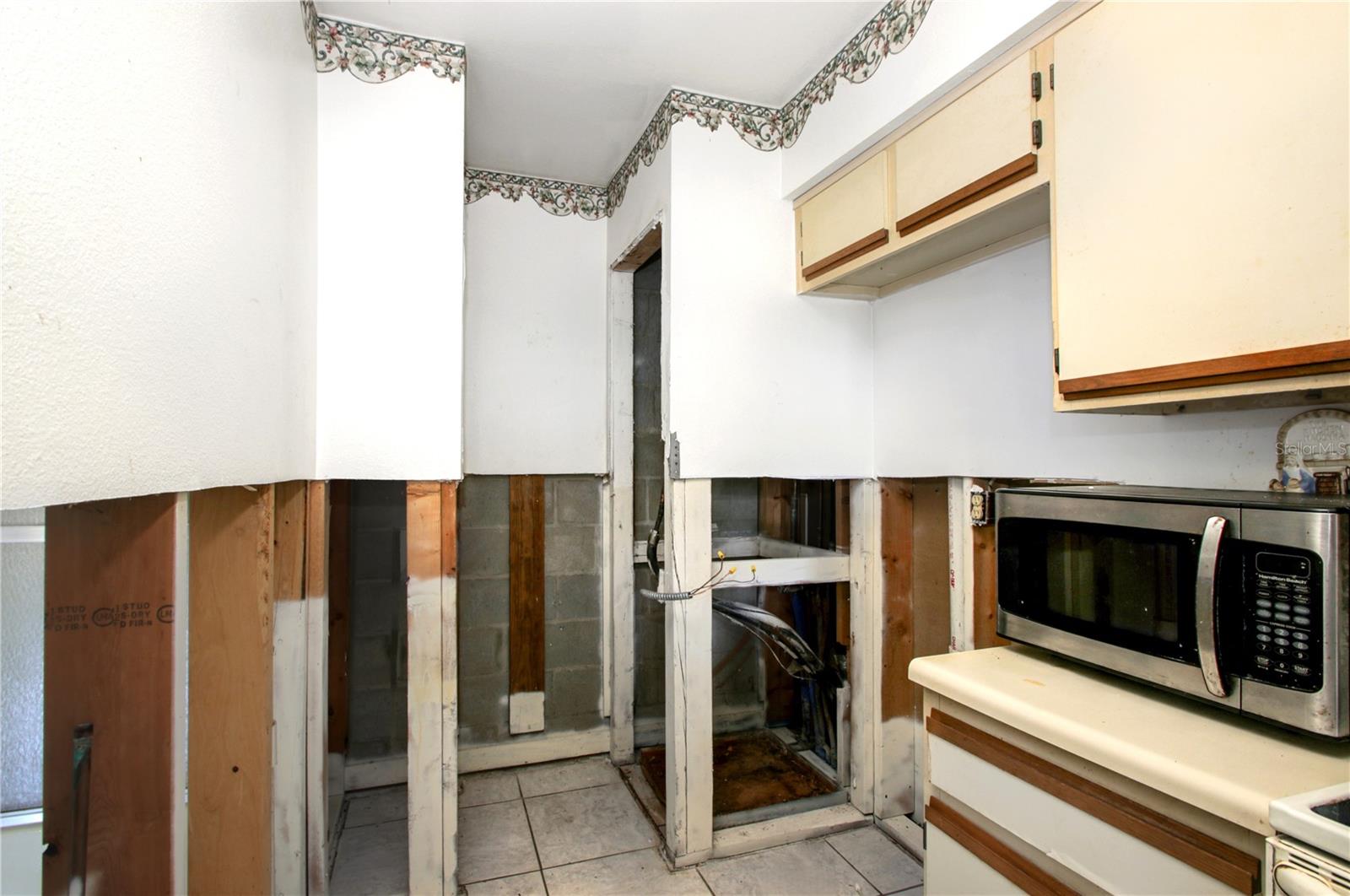 Image 19 of 32 For 2960 Semoran Boulevard 1503