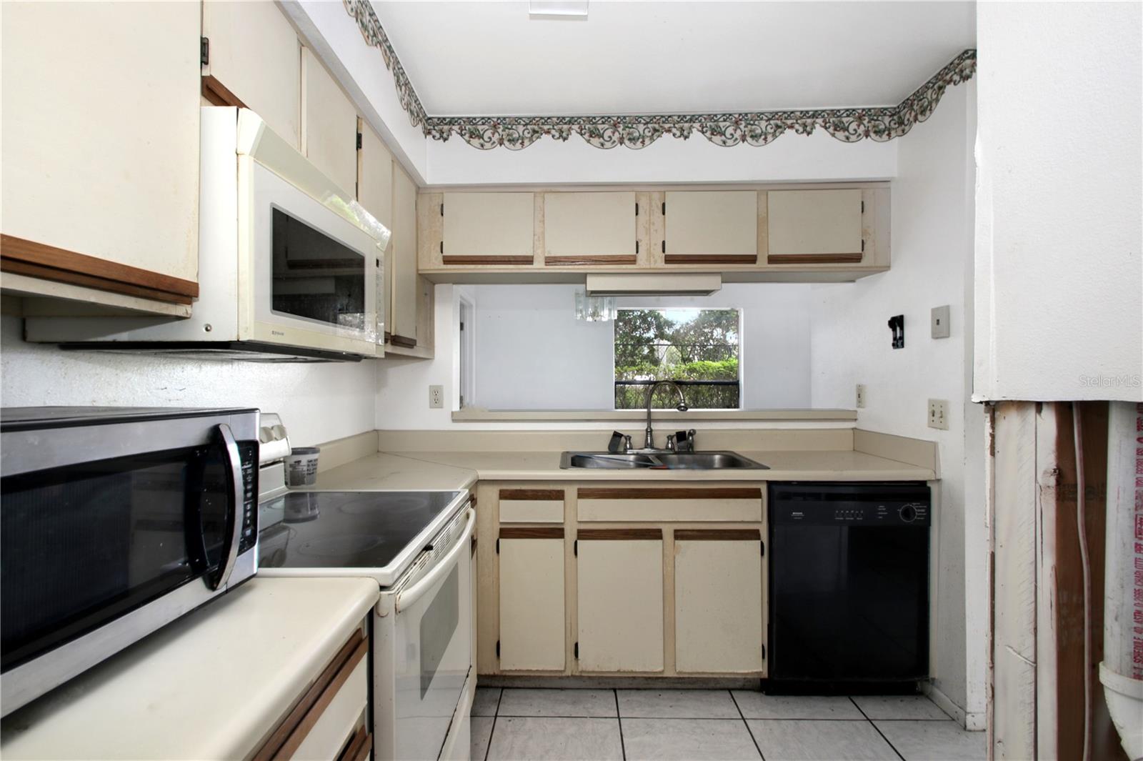 Image 20 of 32 For 2960 Semoran Boulevard 1503