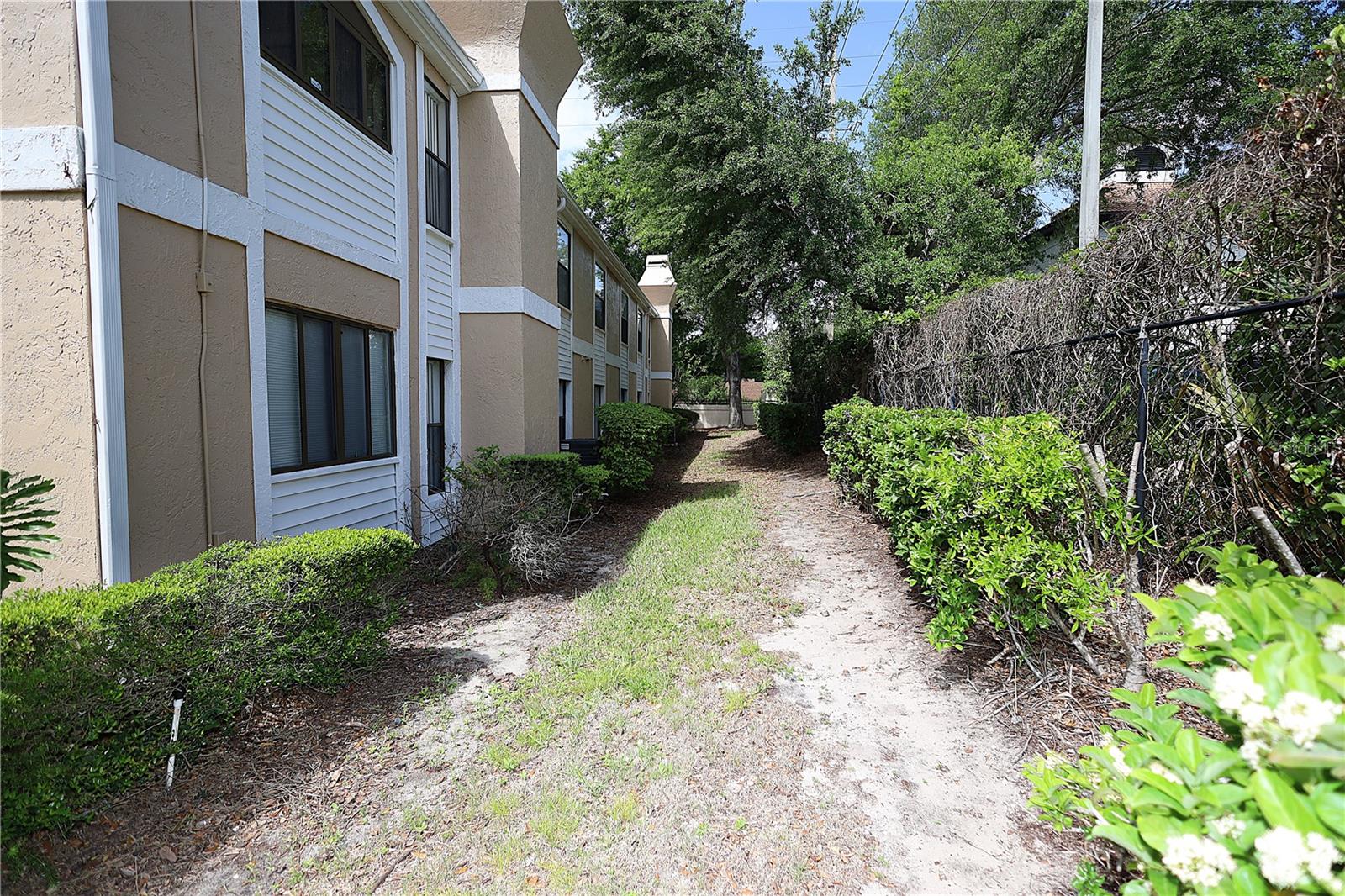 Image 26 of 32 For 2960 Semoran Boulevard 1503